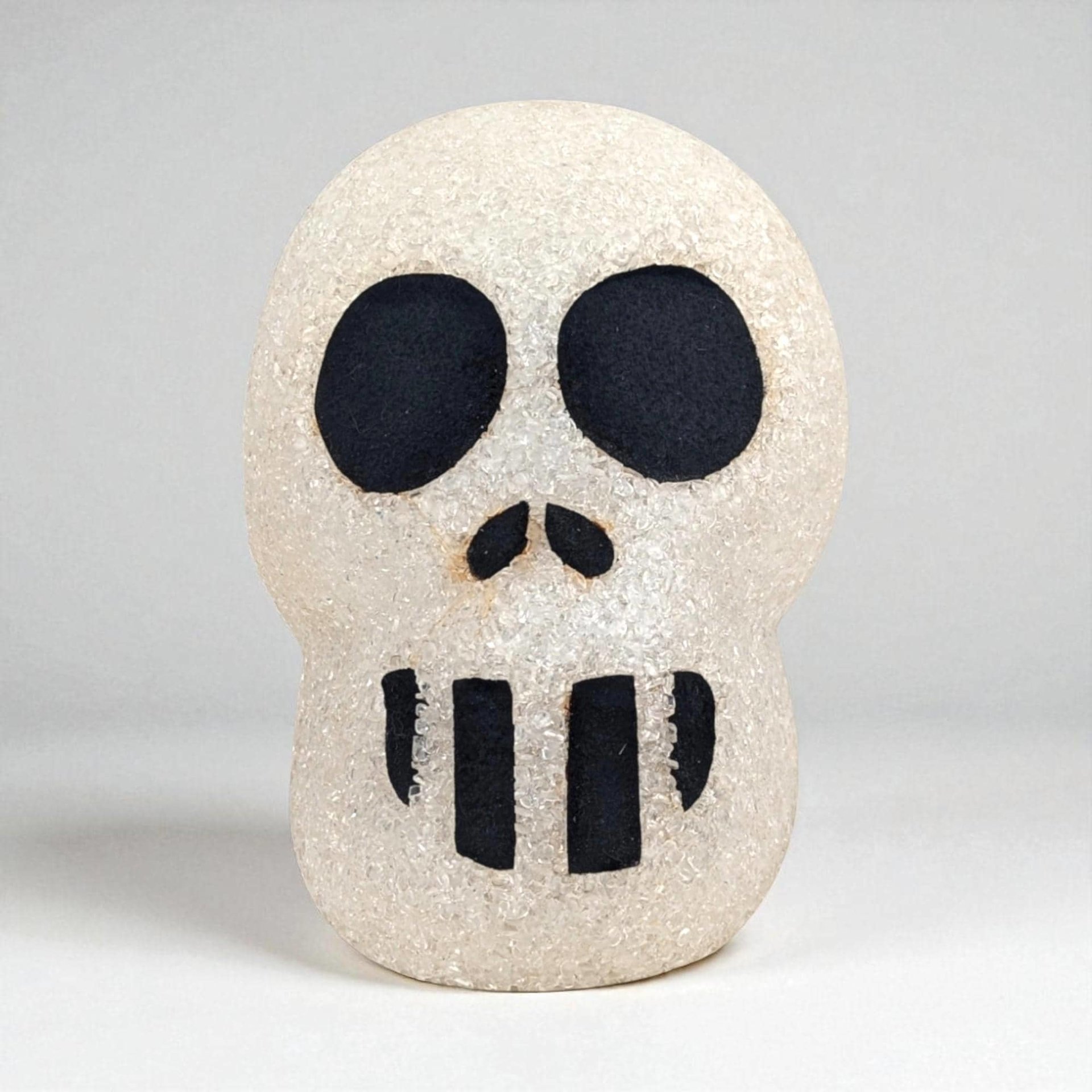 Vintage Melted Plastic Popcorn Skull Light: Retro Halloween Decor