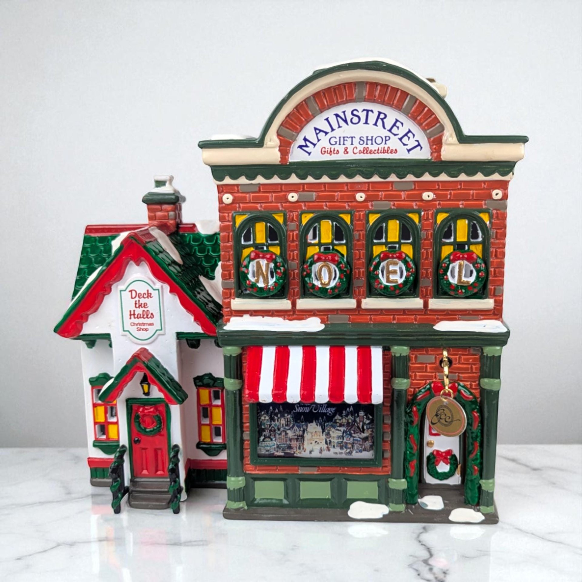Dept 56 Mainstreet Gift Shop, Snow Village 1997, Lighted Christmas Building, Retired D56 House with Box, Holiday Village Display