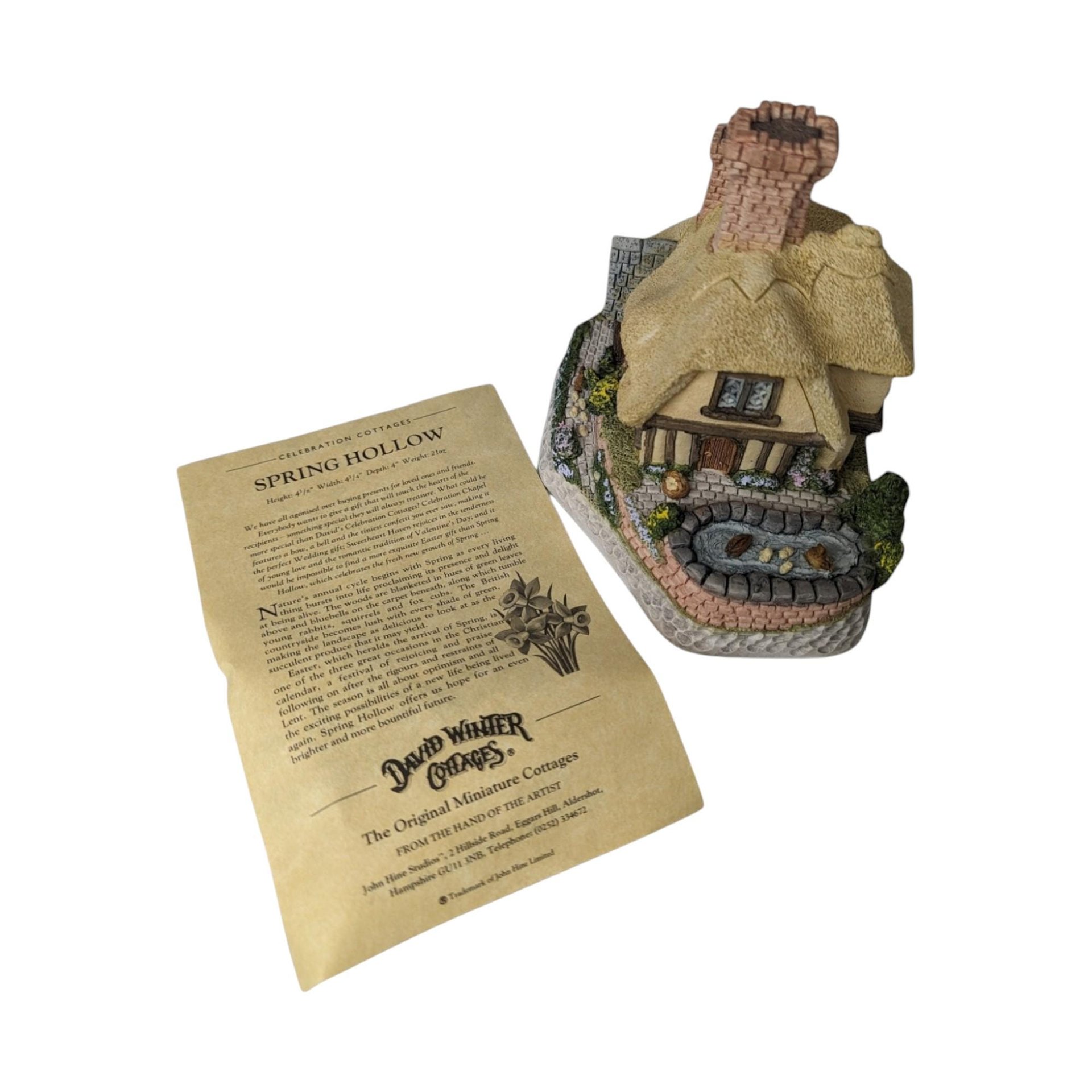David Winter "Spring Hollow" Cottage: 1994 Vintage Collectible with COA & Box