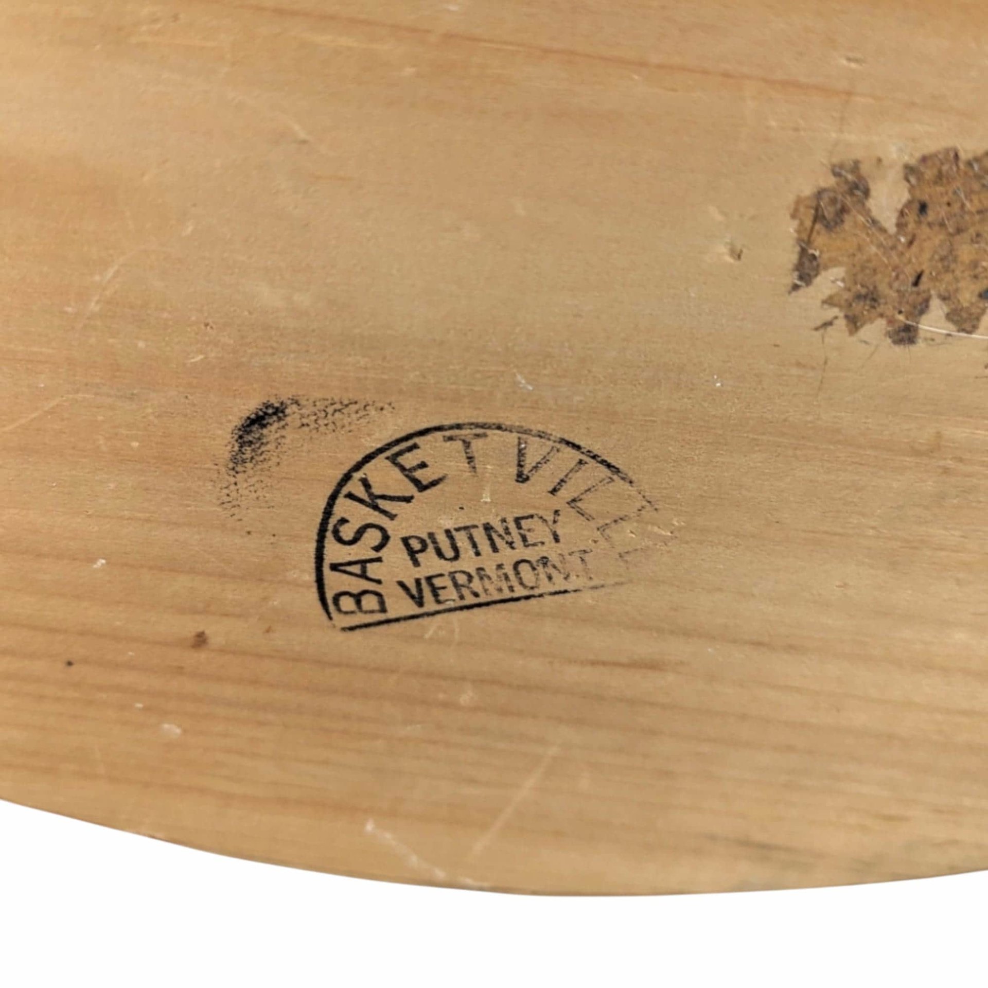 Vintage Basketville Putney Vermont Lidded Basket: Floral Decor