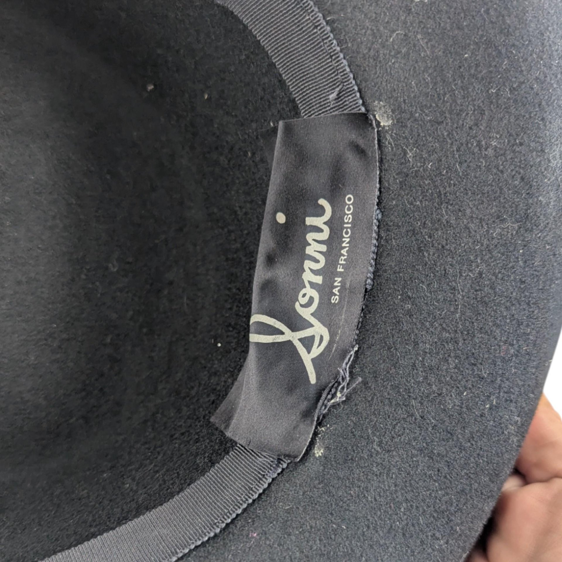 Vintage Sonni San Francisco Hat, 1980s Black Wool Felt Hat with Gold Lame Bow, Formal Occasion Hat, Kentucky Derby Church Hat