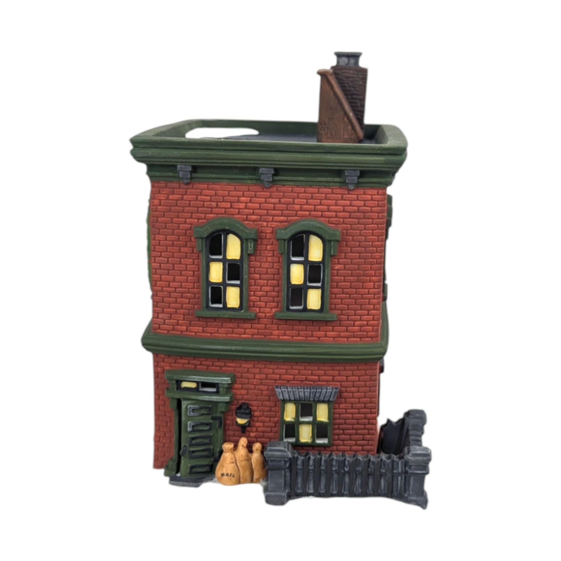 Vintage 1995 Dept 56 Woodbridge Post Office, New England Village Series Lighted Christmas House with Box, D56 Holiday Mantle Decor
