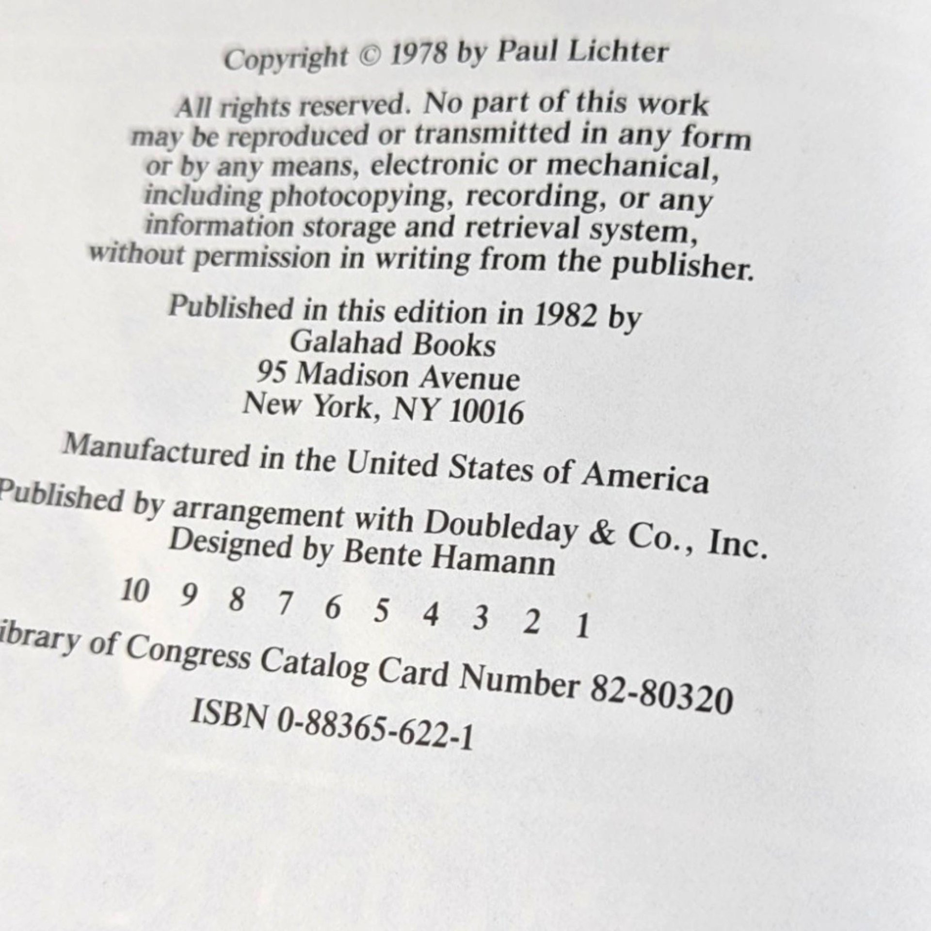 1982 Elvis Biography: "The Boy Who Dared to Rock" by Paul Lichter