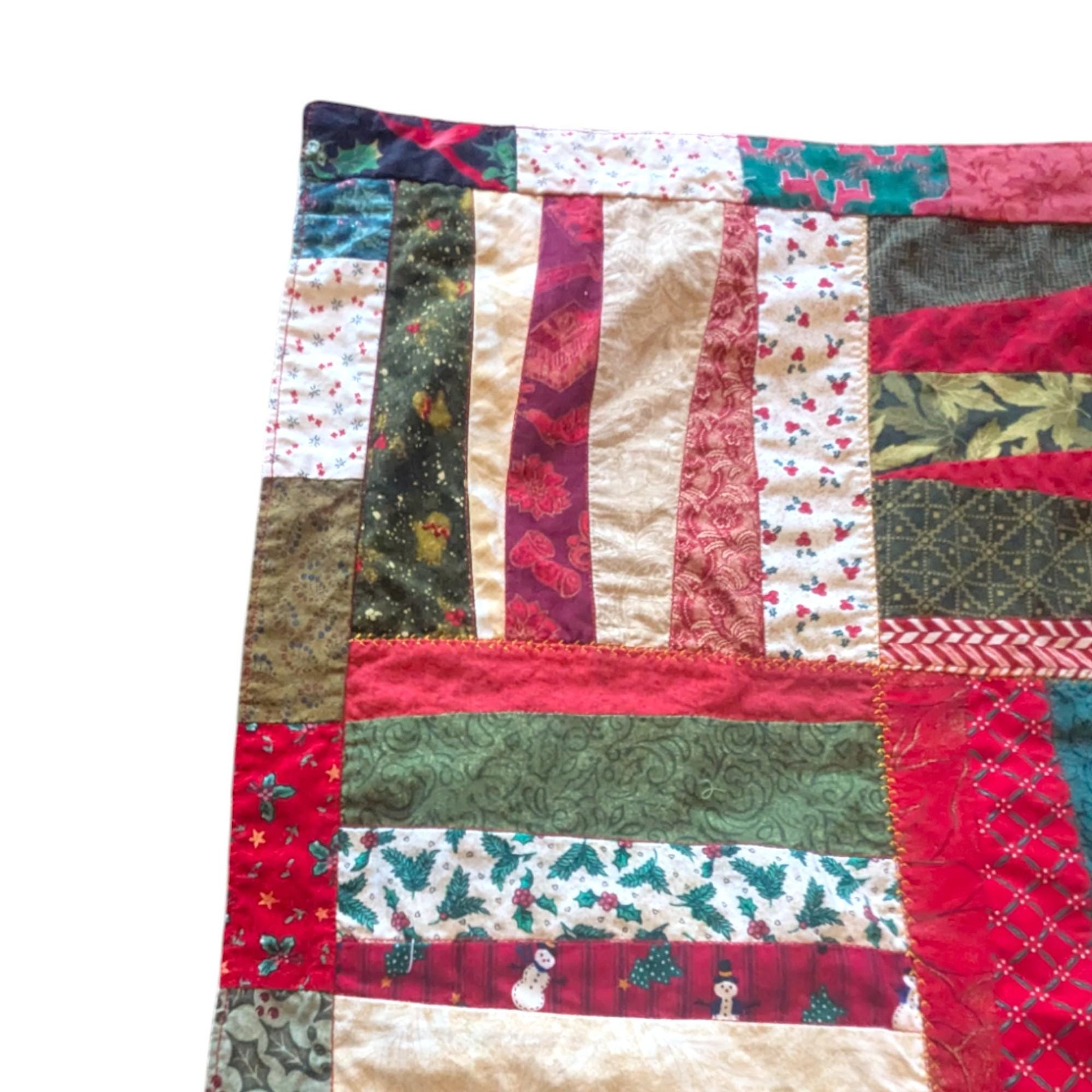 Vintage Quilted Table Runner: Handmade Patchwork Christmas Decor