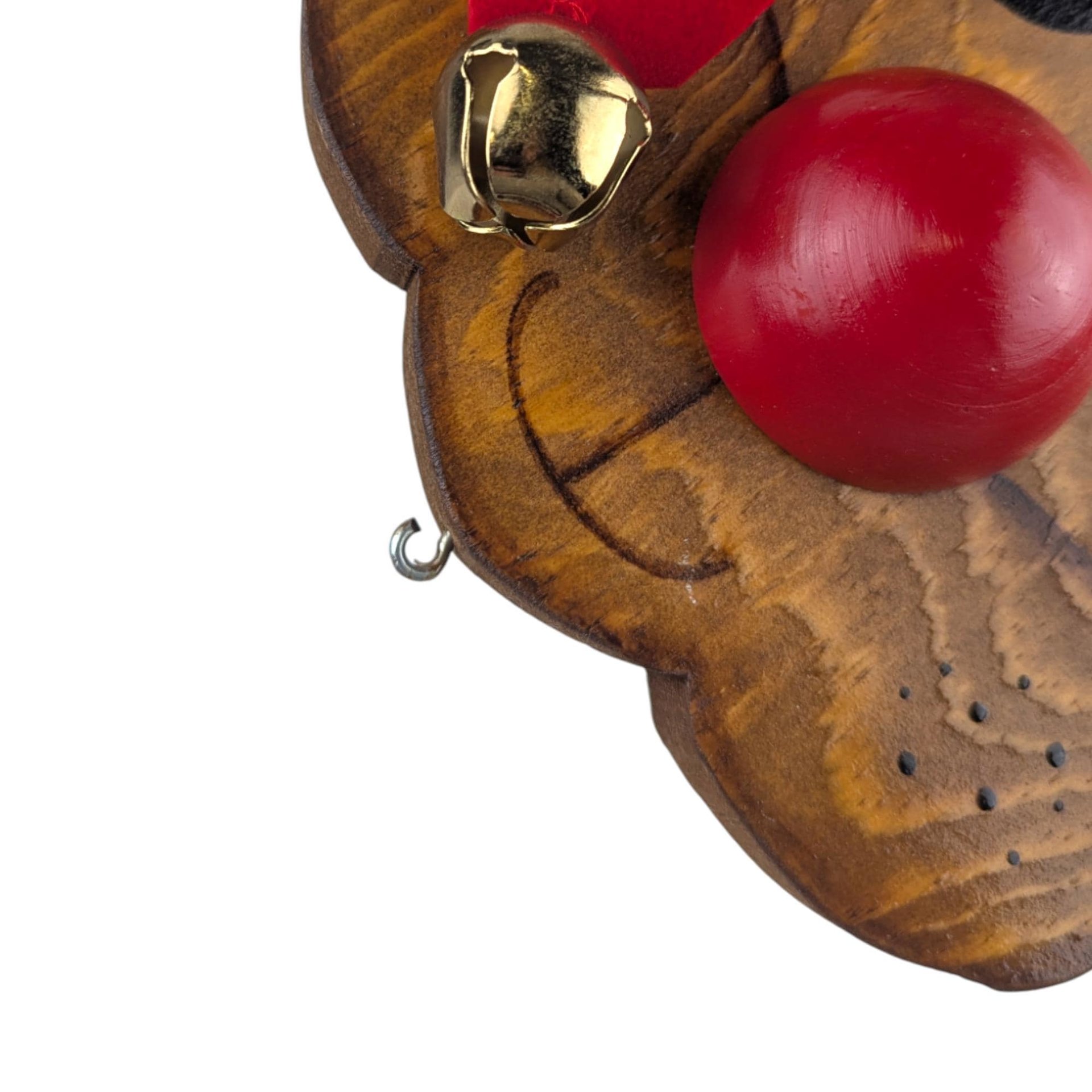 Vintage Wooden Reindeer Head Wall Decor: Handpainted Rudolph Hanging, Christmas Folk Art