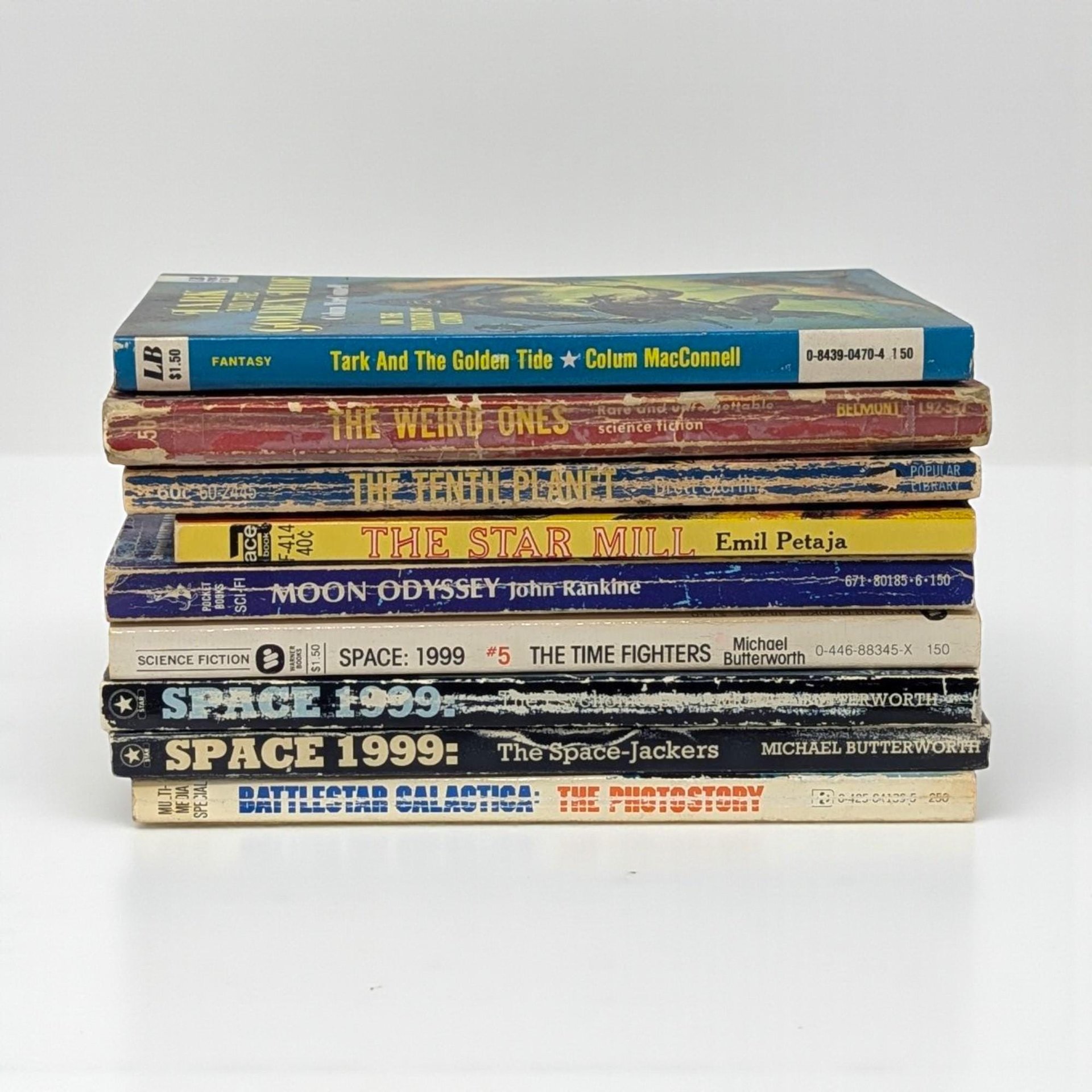 Vintage Sci-Fi TV Tie-In Books: Your Choice of Space 1999 or Battlestar Galactica