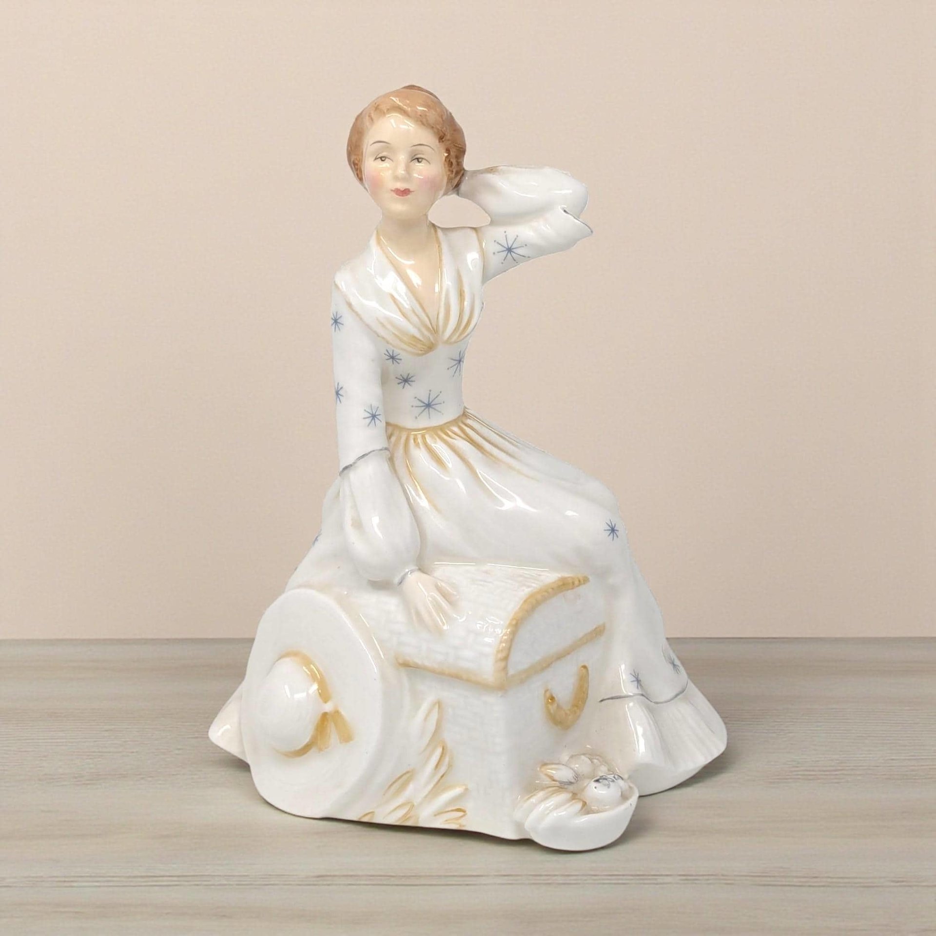 Vintage Royal Doulton "Summer's Day" Figurine: HN 2181 Bone China Lady