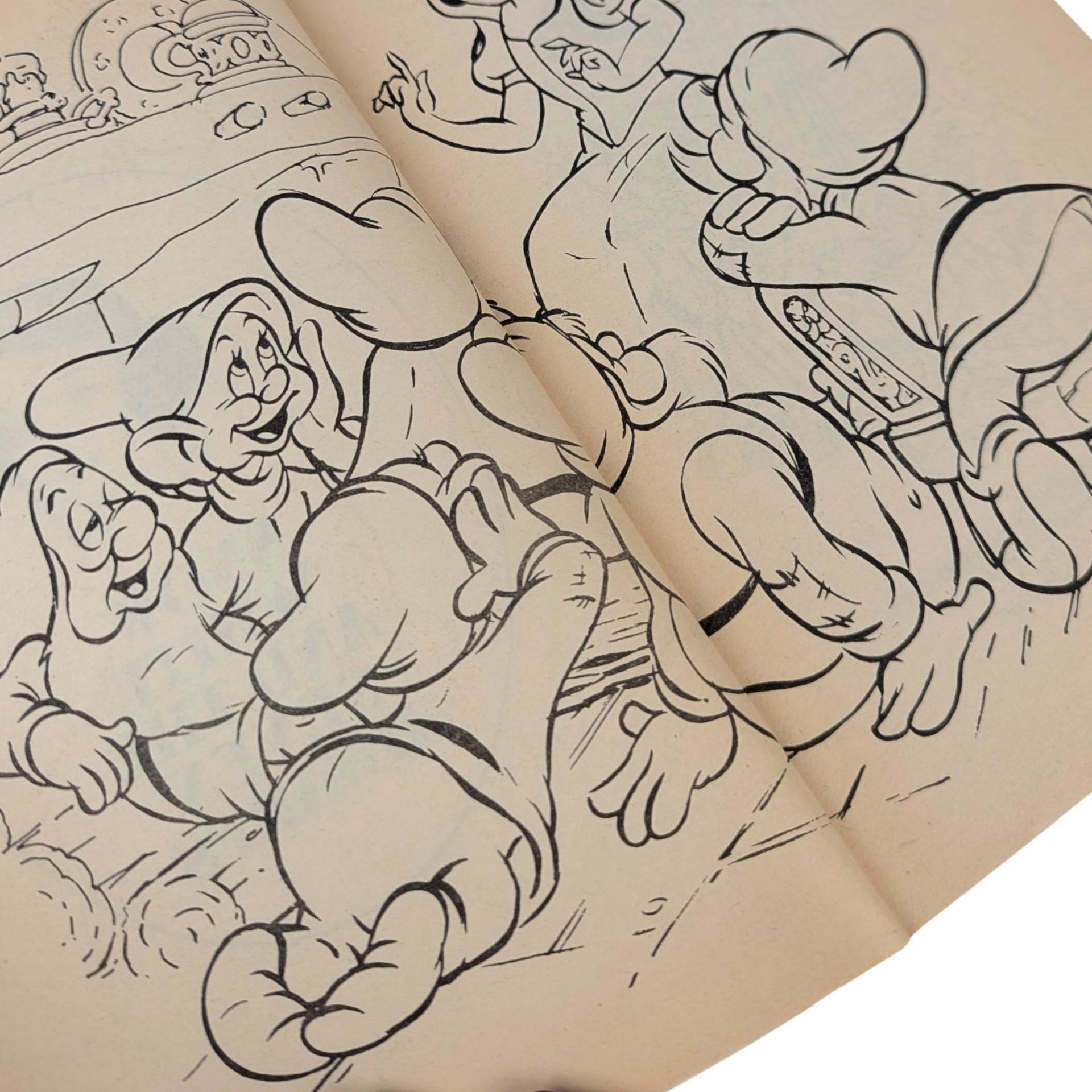 Vintage 1975 Snow White Book: Walt Disney's Seven Dwarfs, Collectible Paperback