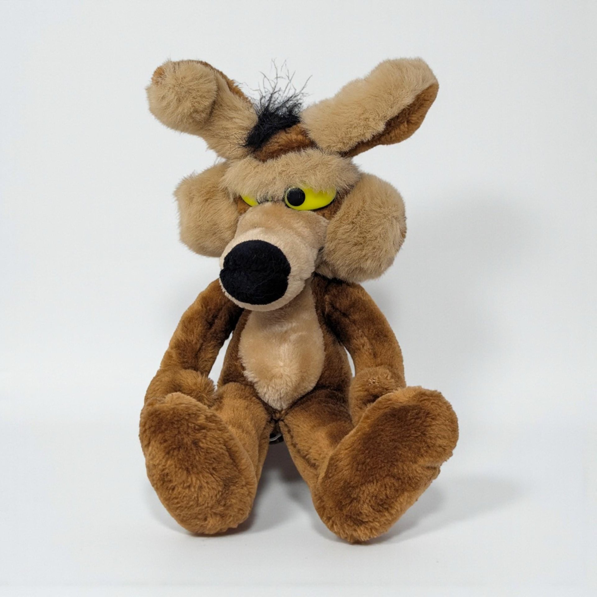 1990 Warner Bros Wile E. Coyote Plush: Looney Tunes Stuffed Animal Toy