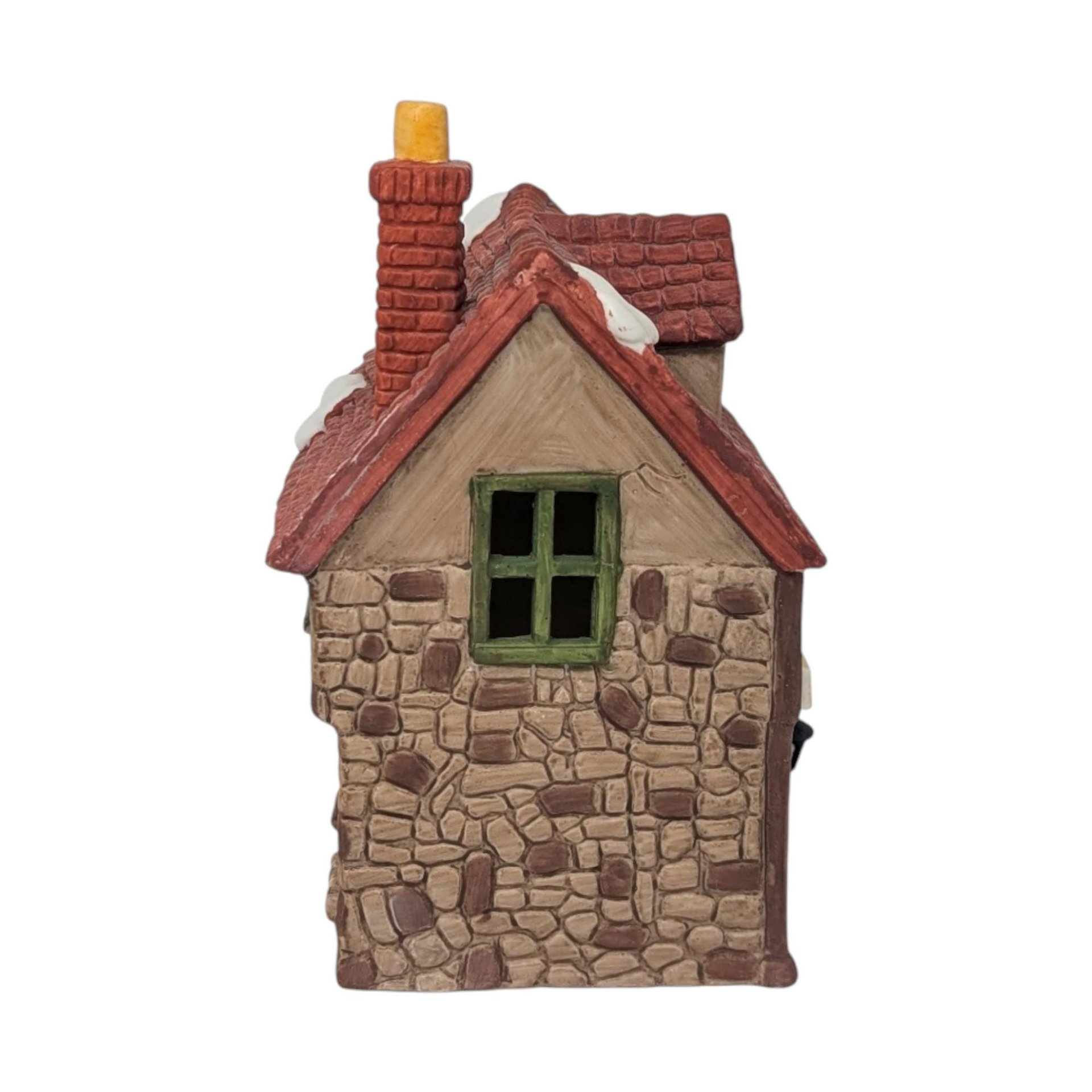 Vintage 1984 "Crowntree Inn" House: Department 56 Dickens' Village Collectible