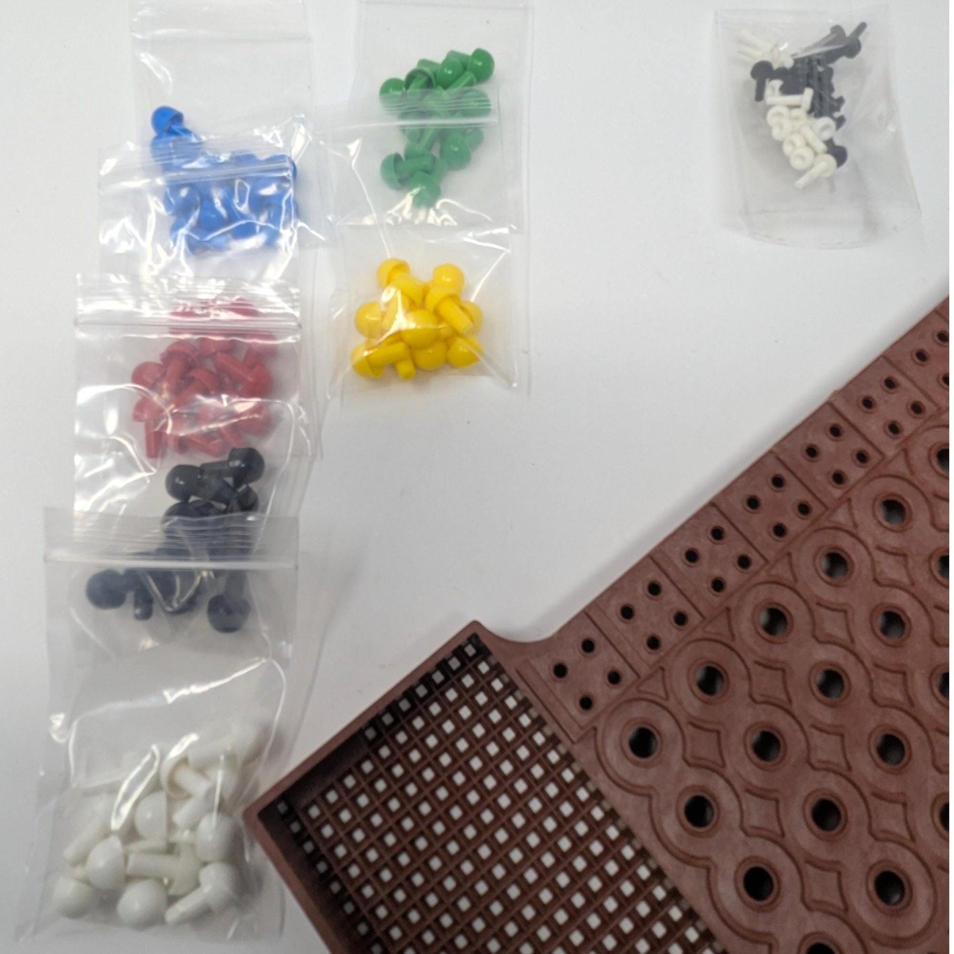 Vintage 1970s Master Mind Board Game: Pressman Strategy Code Breaker