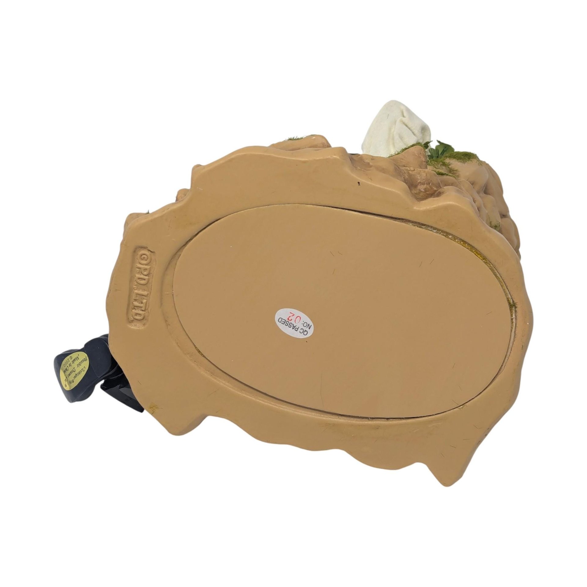 Vintage 2000 Clothique Possible Dreams Irish Storyteller: Musical Santa Figure