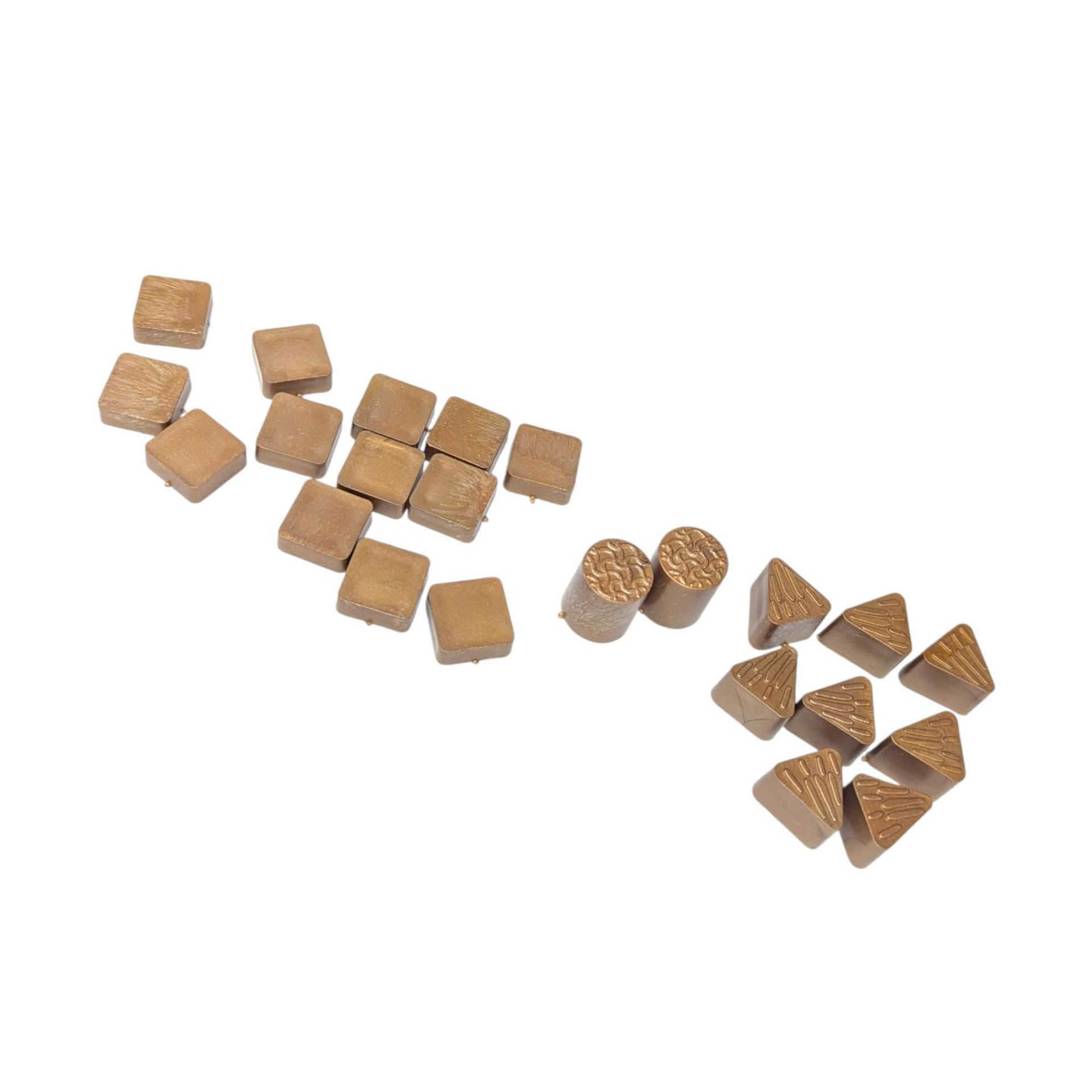 Vintage 1974 Realm Board Game: Gamut of Games Strategy Second Edition