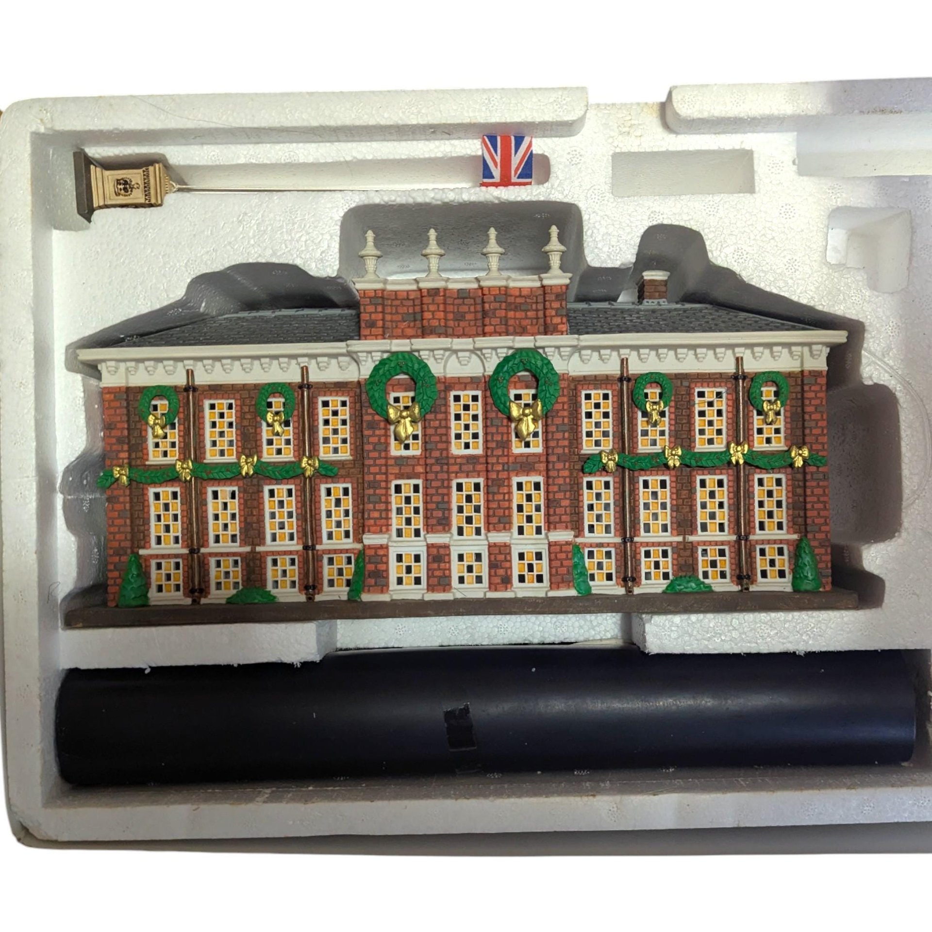 Vintage 1998 Kensington Palace: Dept 56 Dickens Village Series