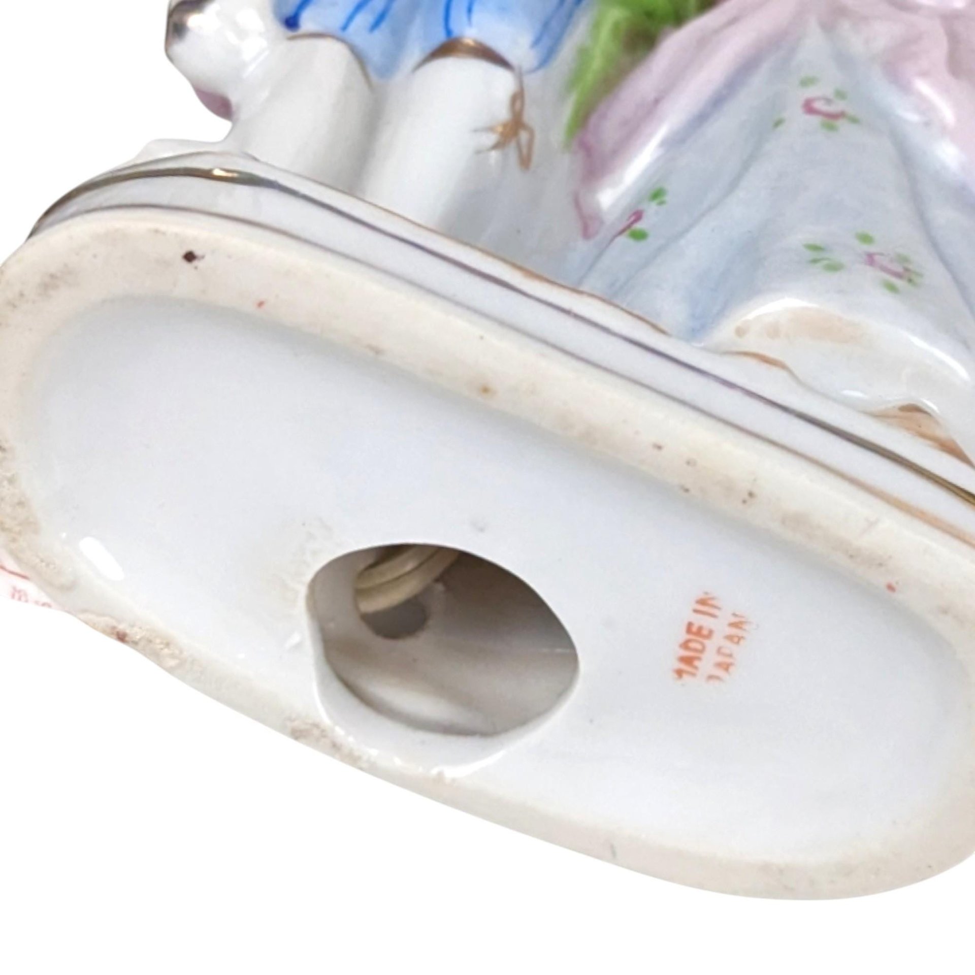 Vintage Mid-Century Figural Couple Lamp Made in Japan