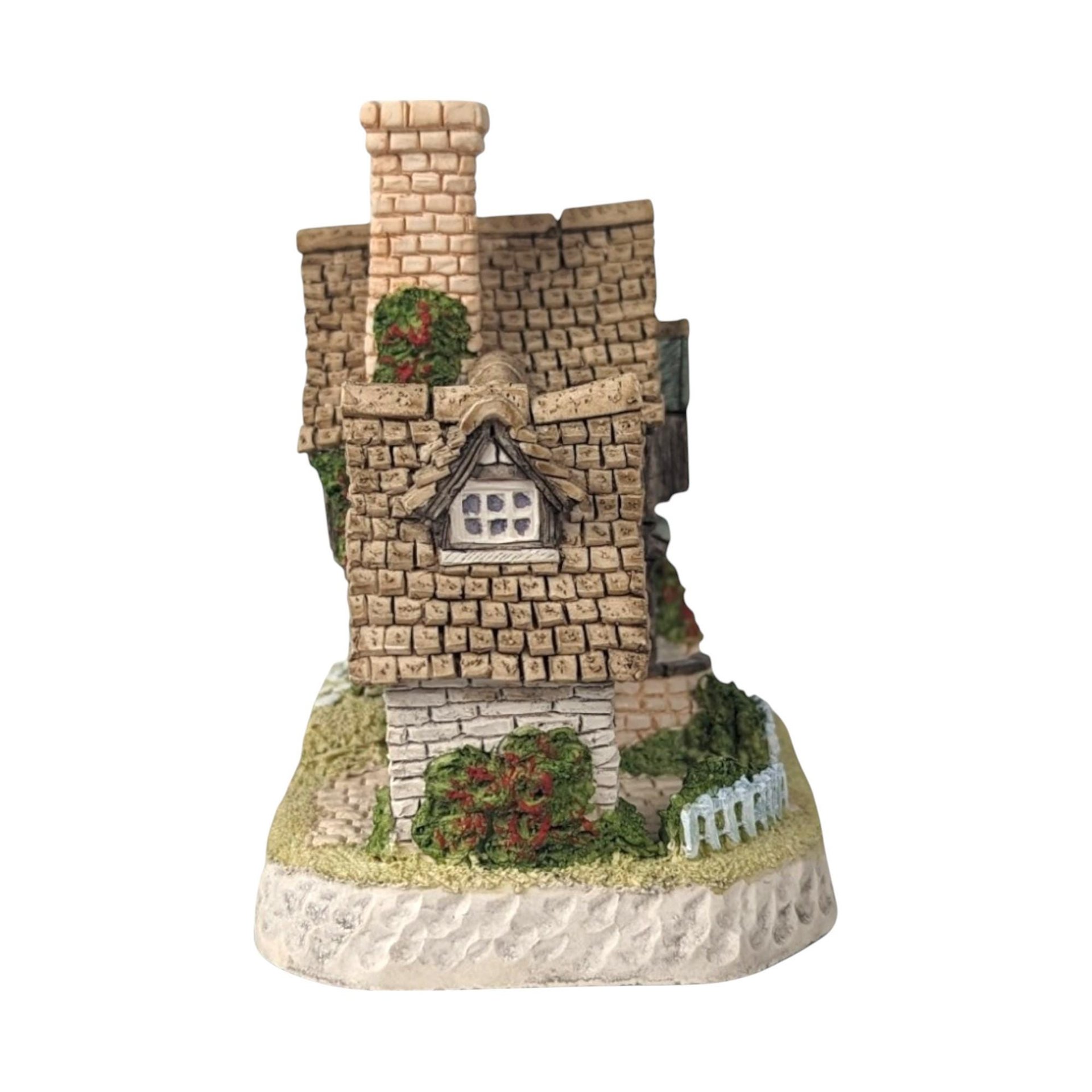 1993 David Winter The Smithy Cottage