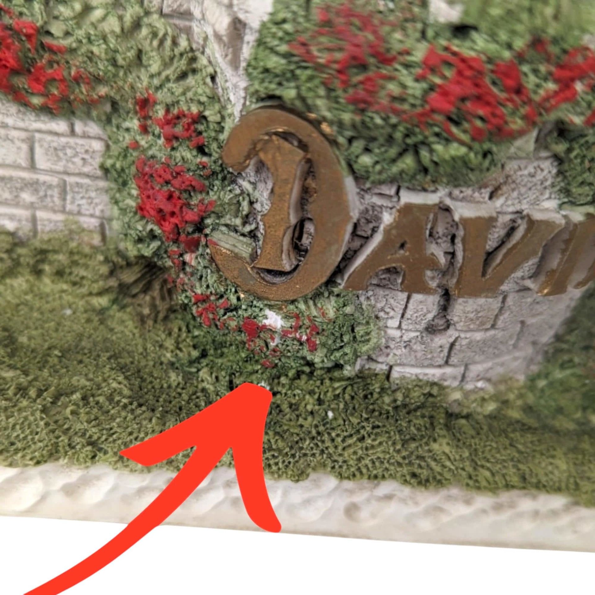 David Winter Cottages: The Castle Wall (1994)