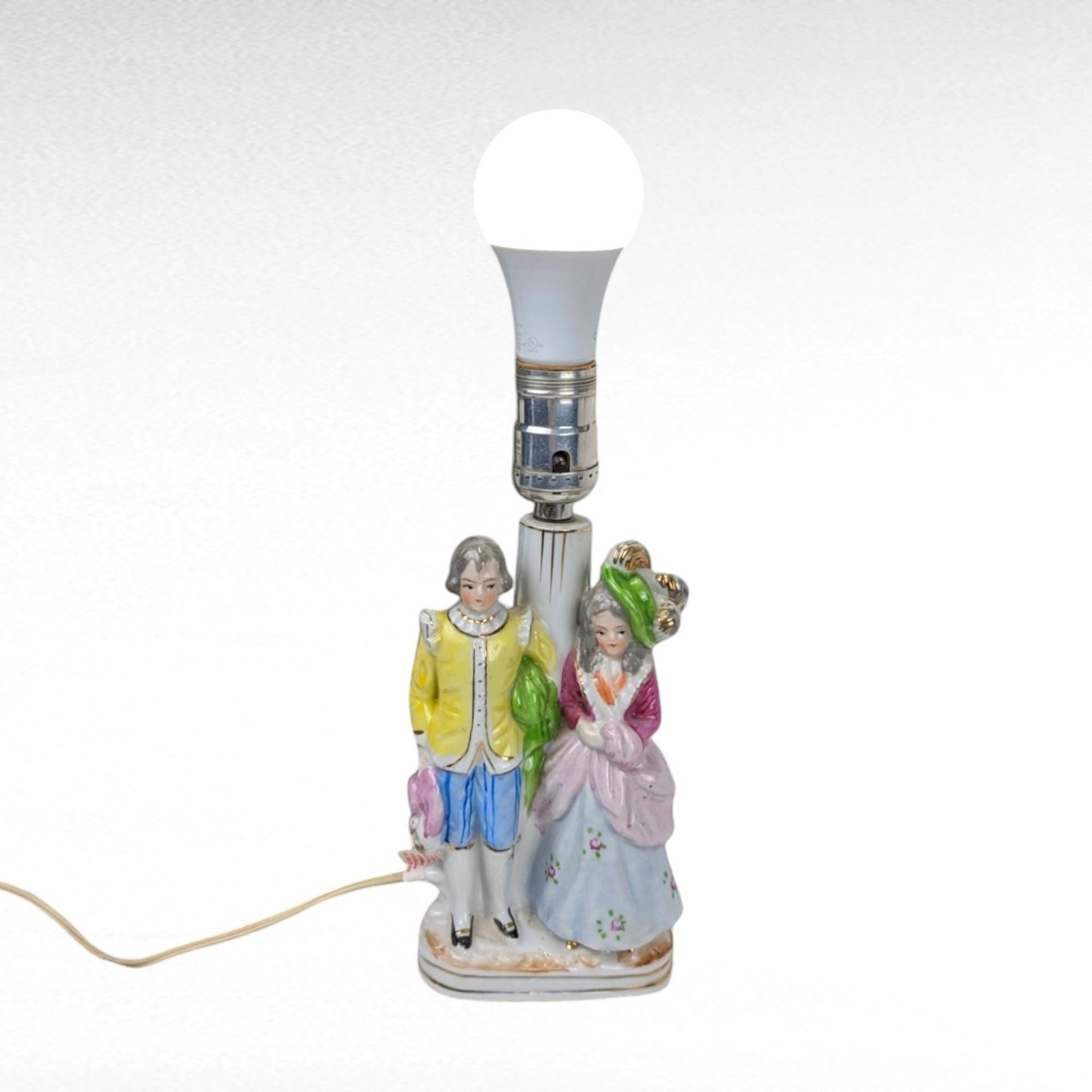 Vintage Mid-Century Figural Couple Lamp Made in Japan