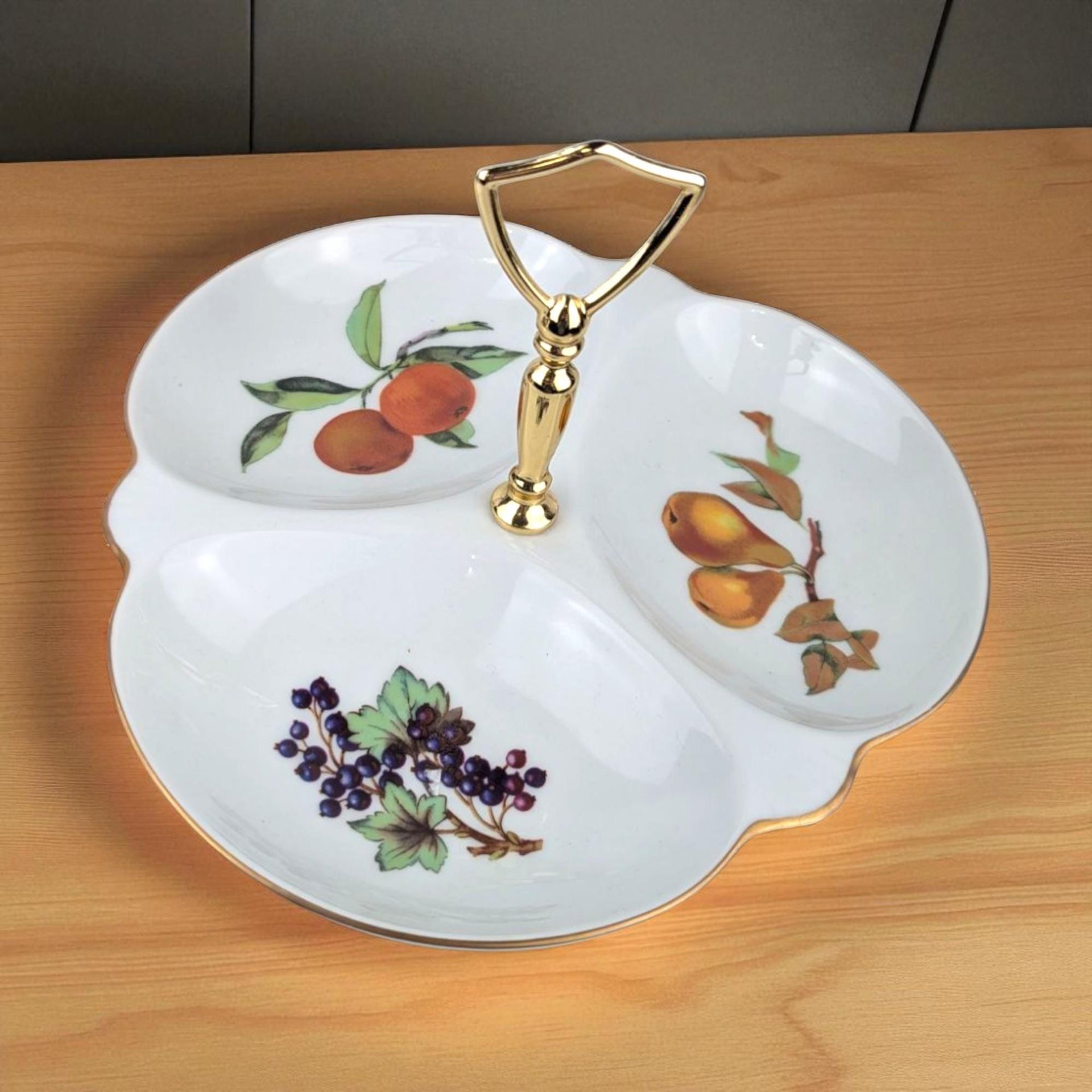 1961 Royal Worcester Evesham 3 Part Relish Dish