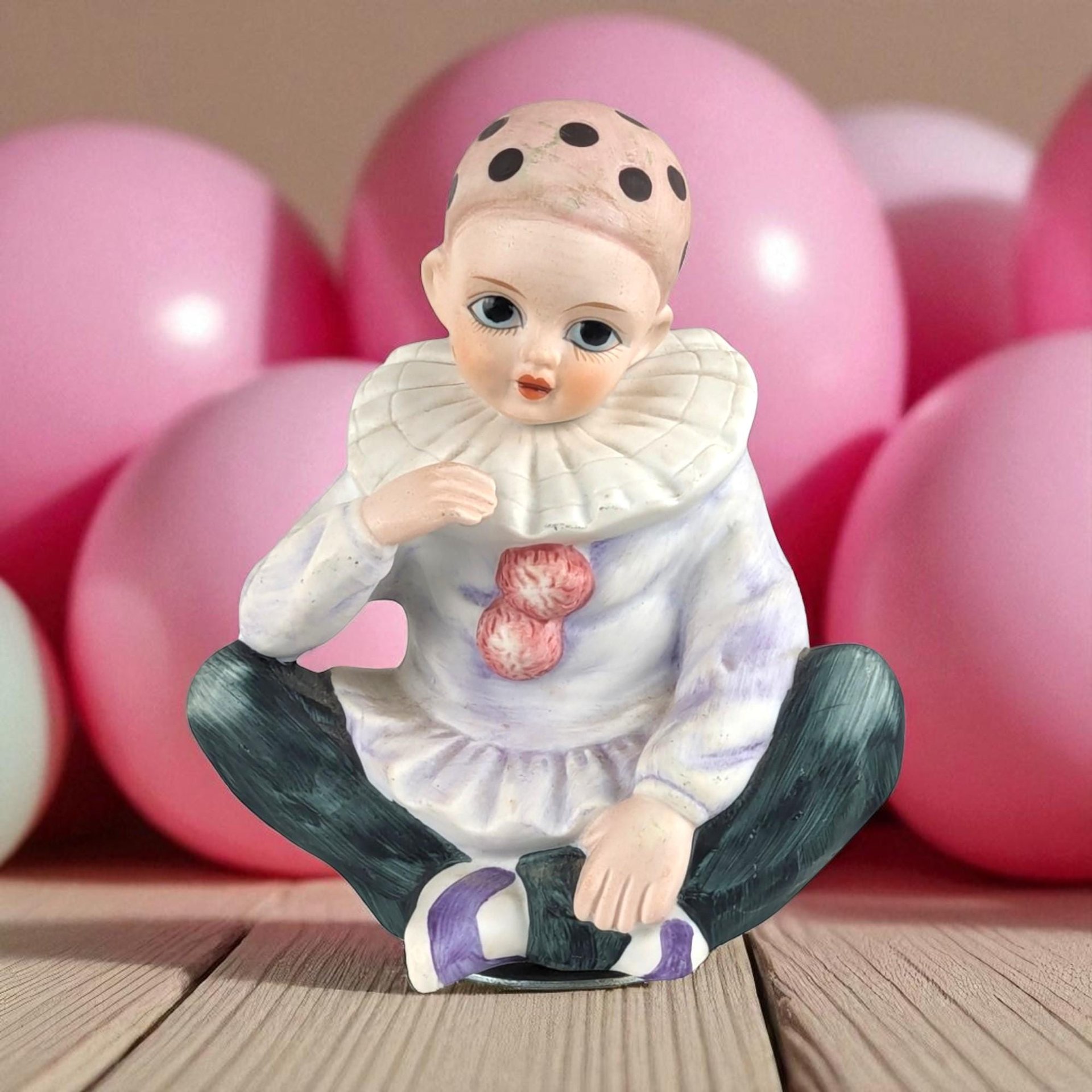 Vintage MANN Ceramic Harlequin Clown Music Box