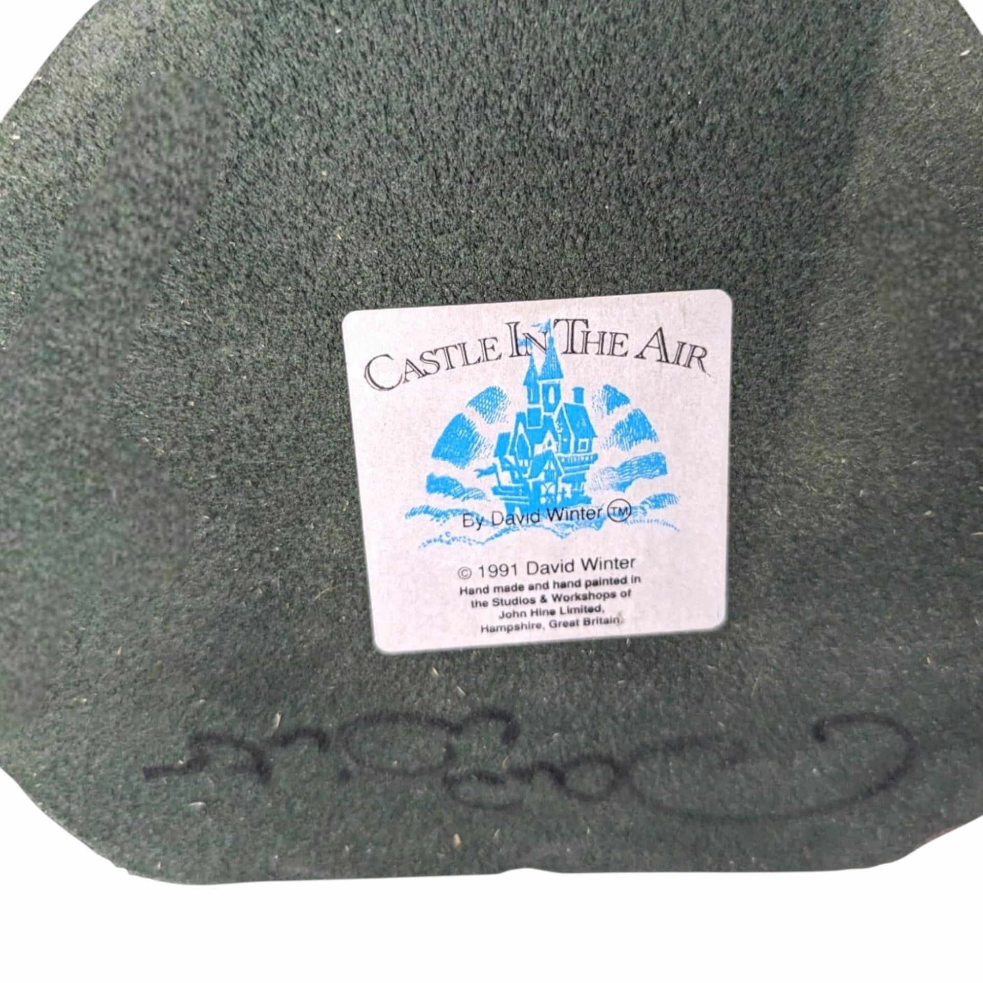 1991 Signed David Winter Castle in the Air Village Figure