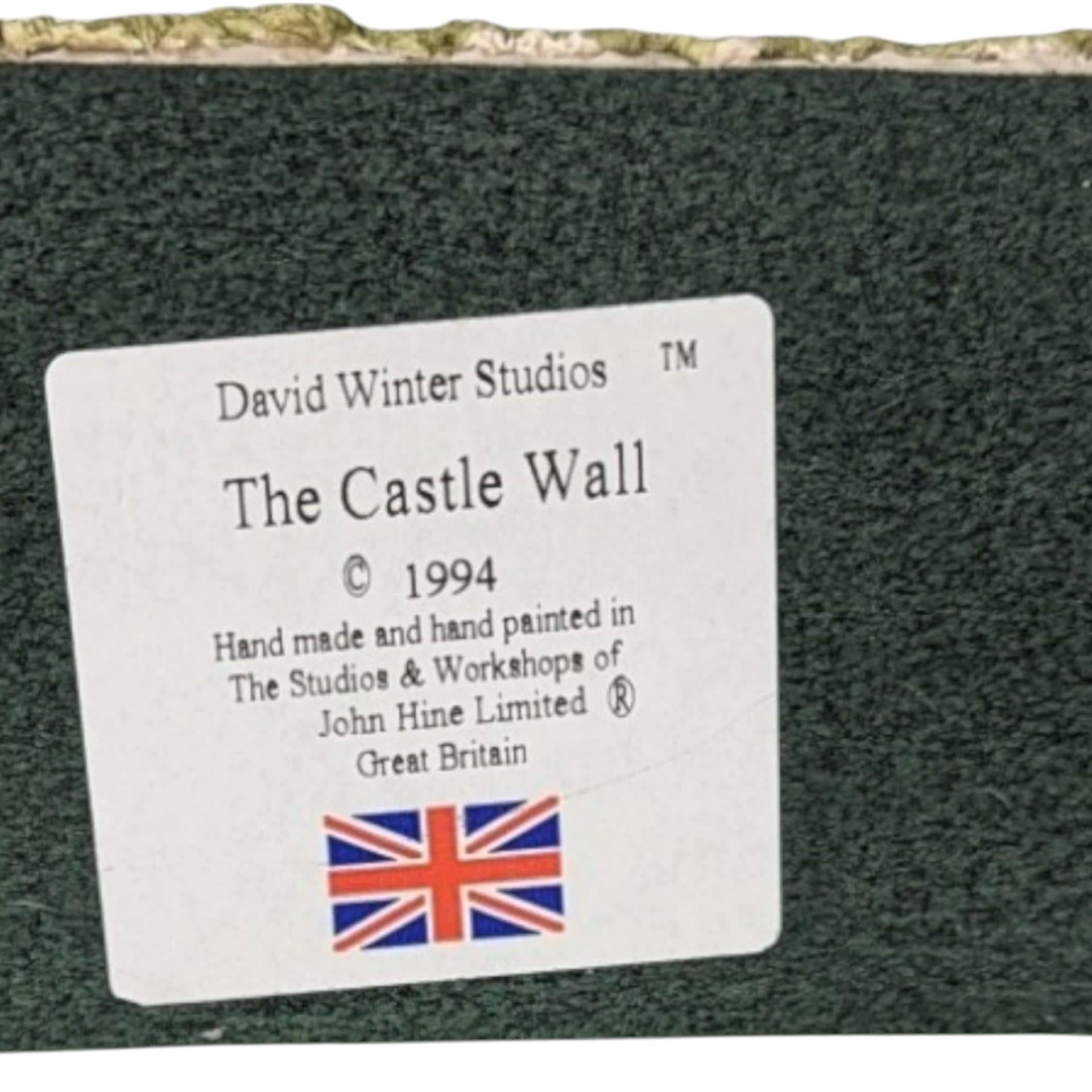 David Winter Cottages: The Castle Wall (1994)