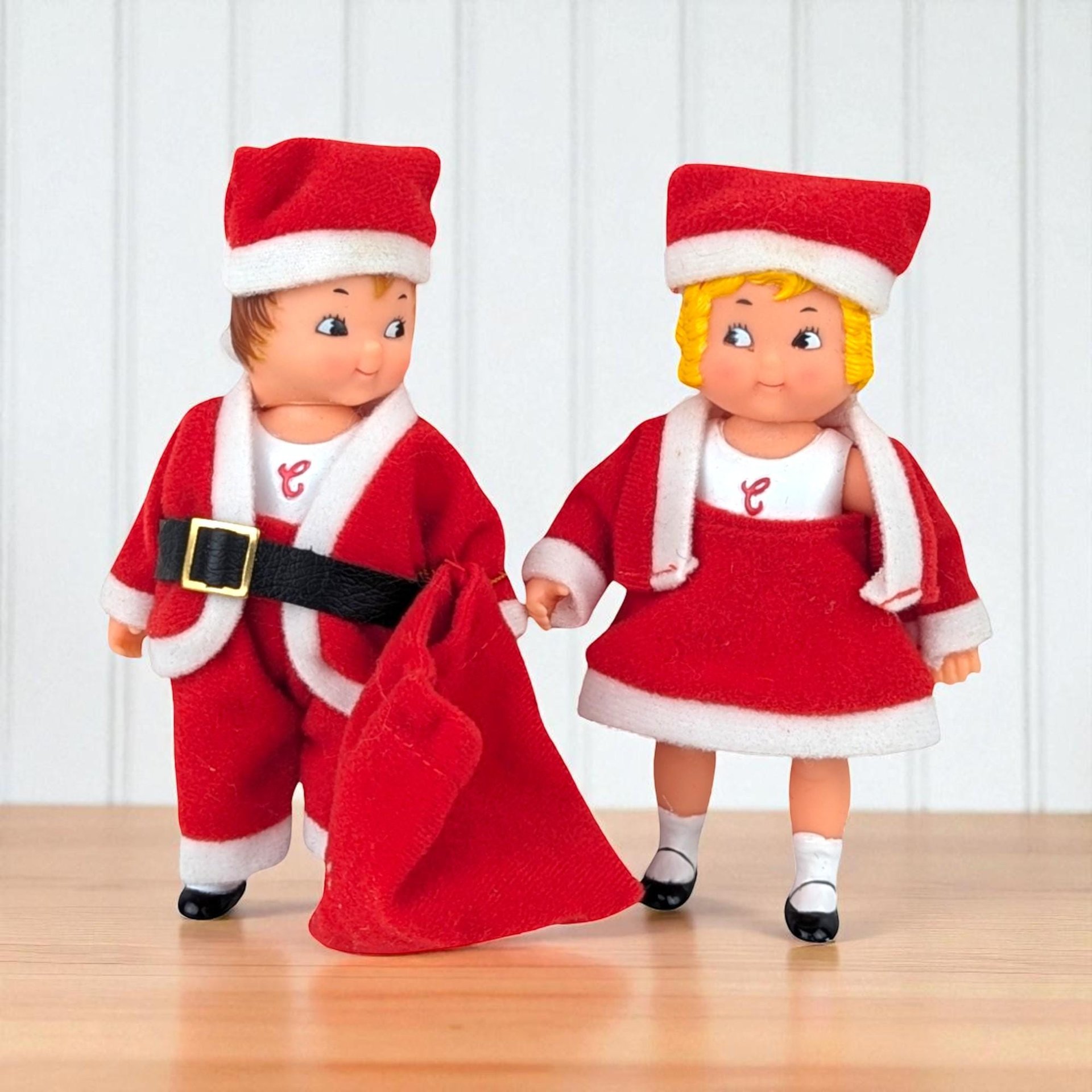 Vintage Campbell’s Kids Santa and Mrs. Claus Dolls