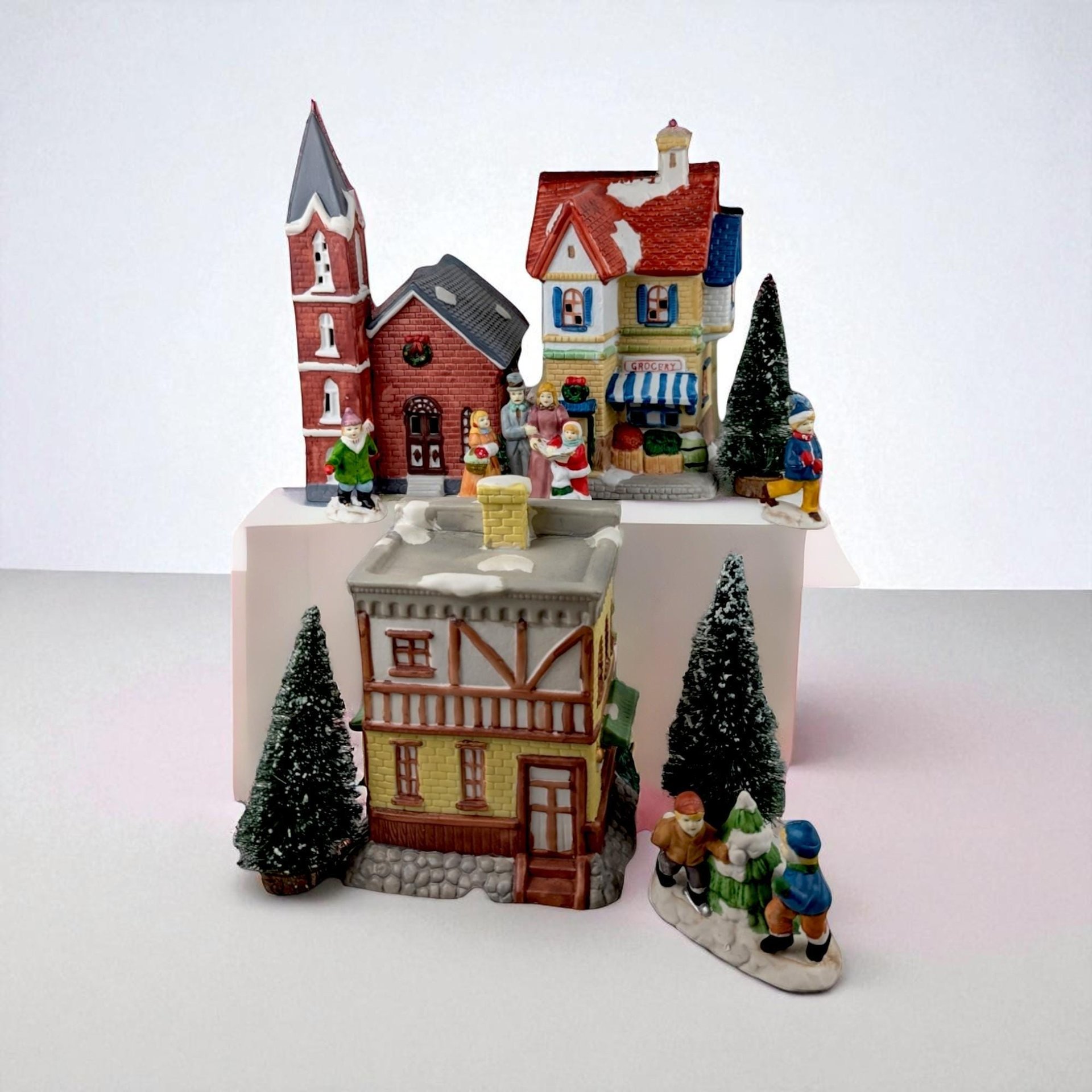 Vintage Dickens Collectibles Lighted Porcelain Christmas Village