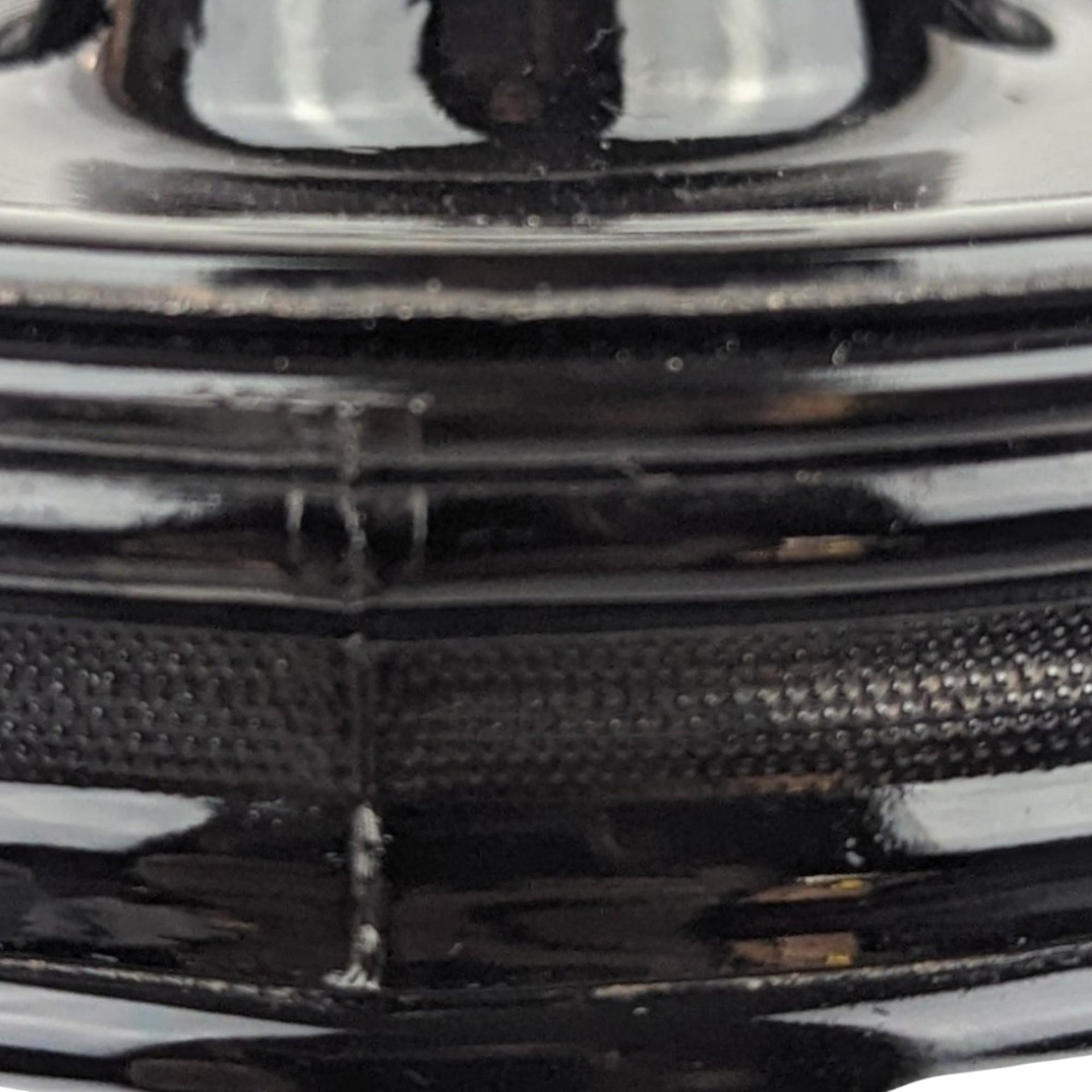 Vintage L.E. Smith Black Glass Bean Pot