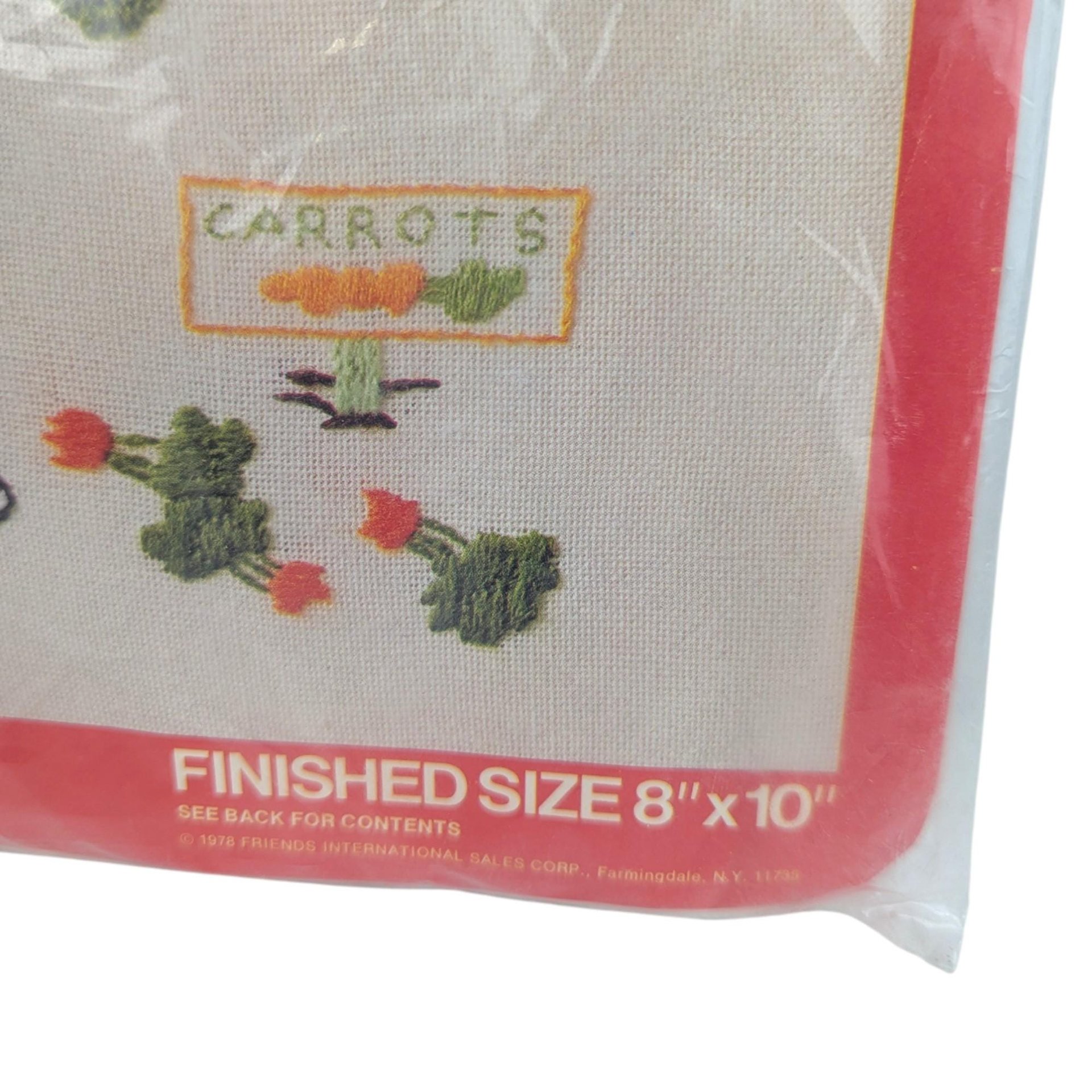 1978 Bugs Bunny Elmer Fudd Embroidery Kit