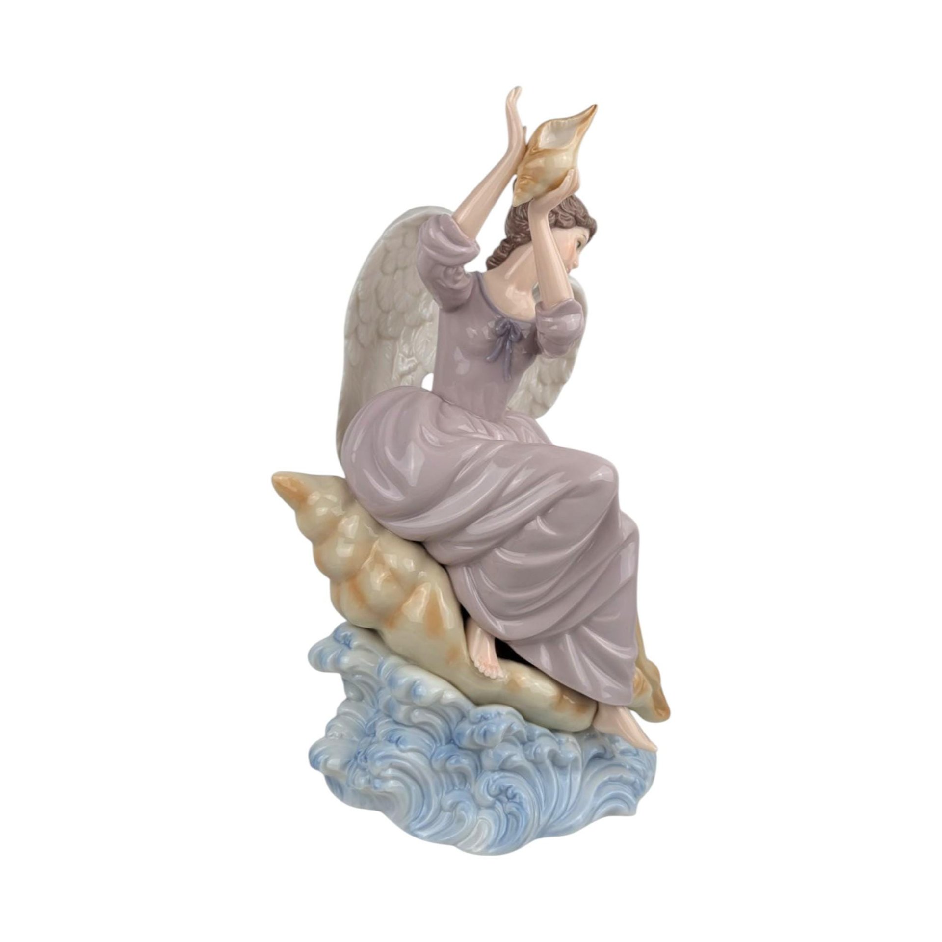 2002 Grandeur Noel Porcelain Angel Figurine