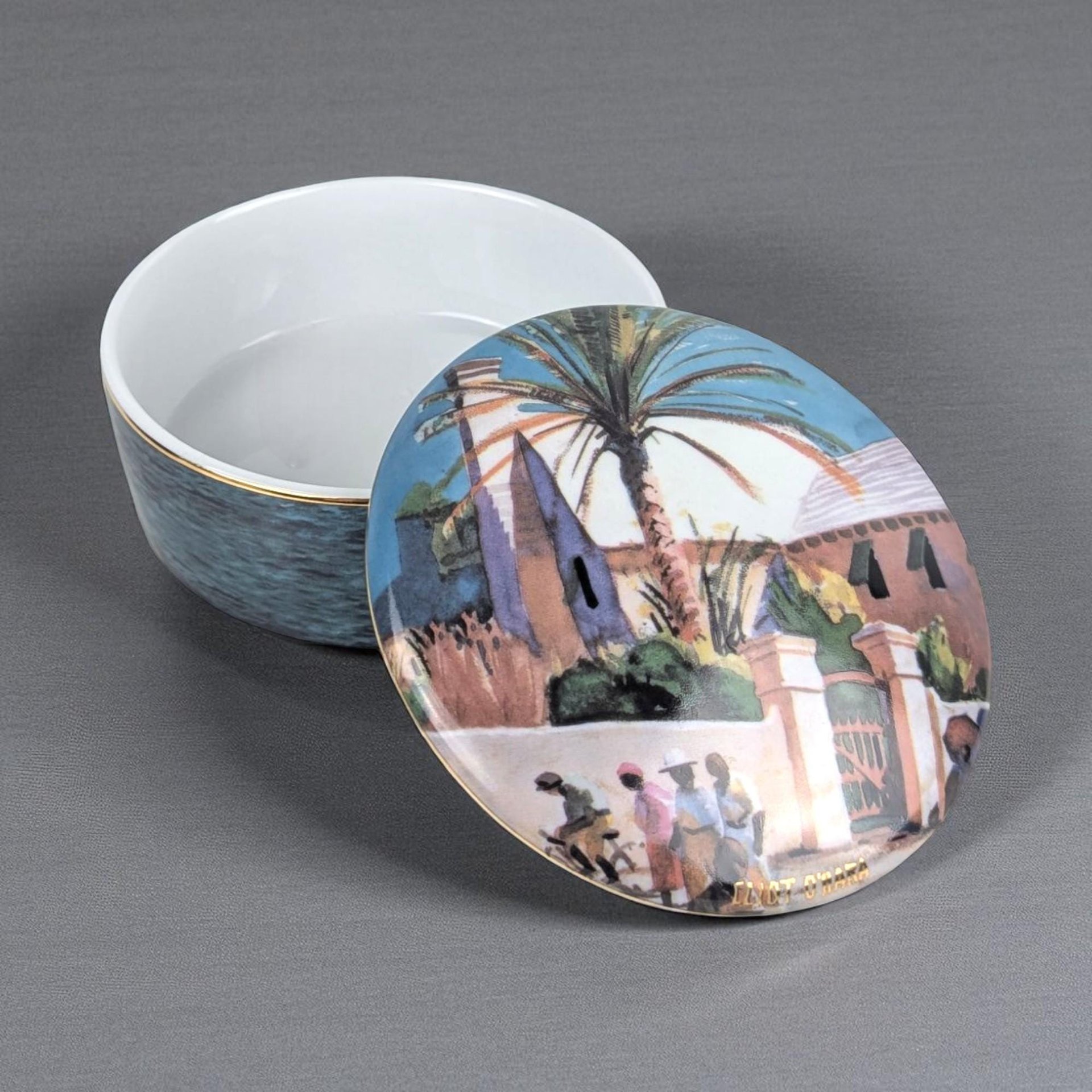 Goebel "Bermuda Gate" Limited Edition Trinket Box