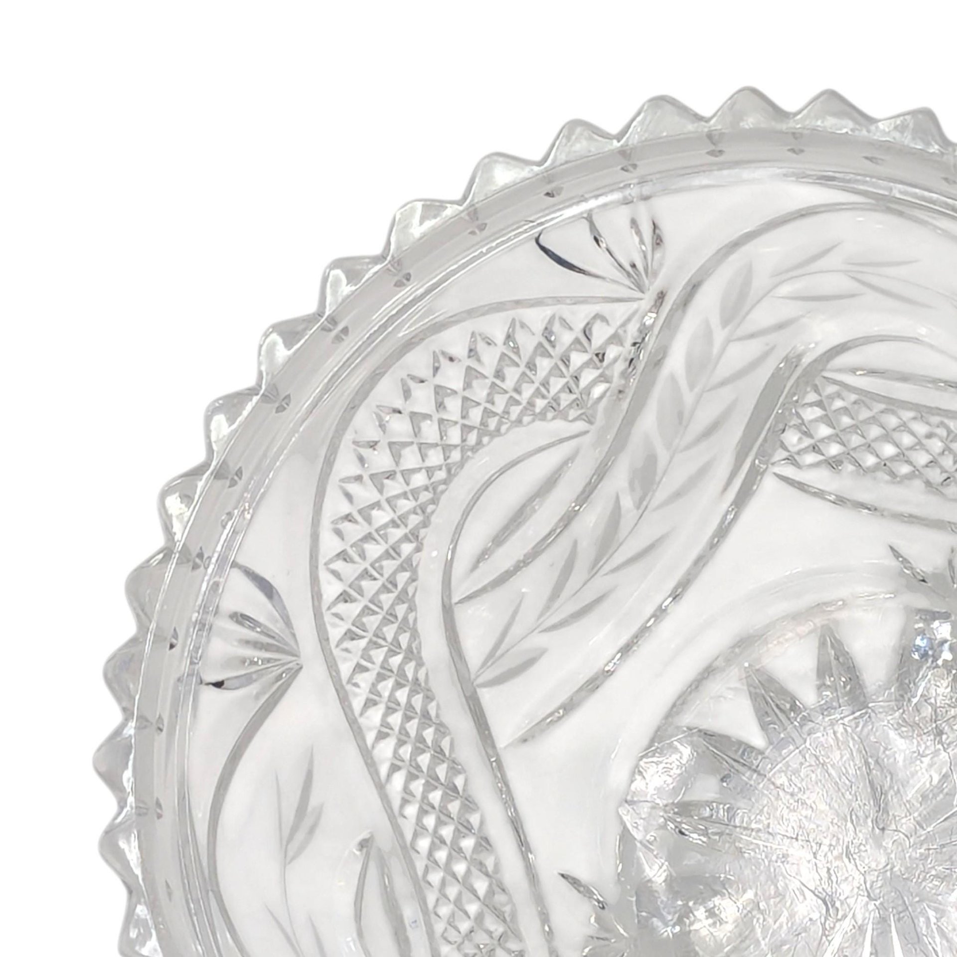 Vintage Serpentine Pattern Crystal Candy Dish