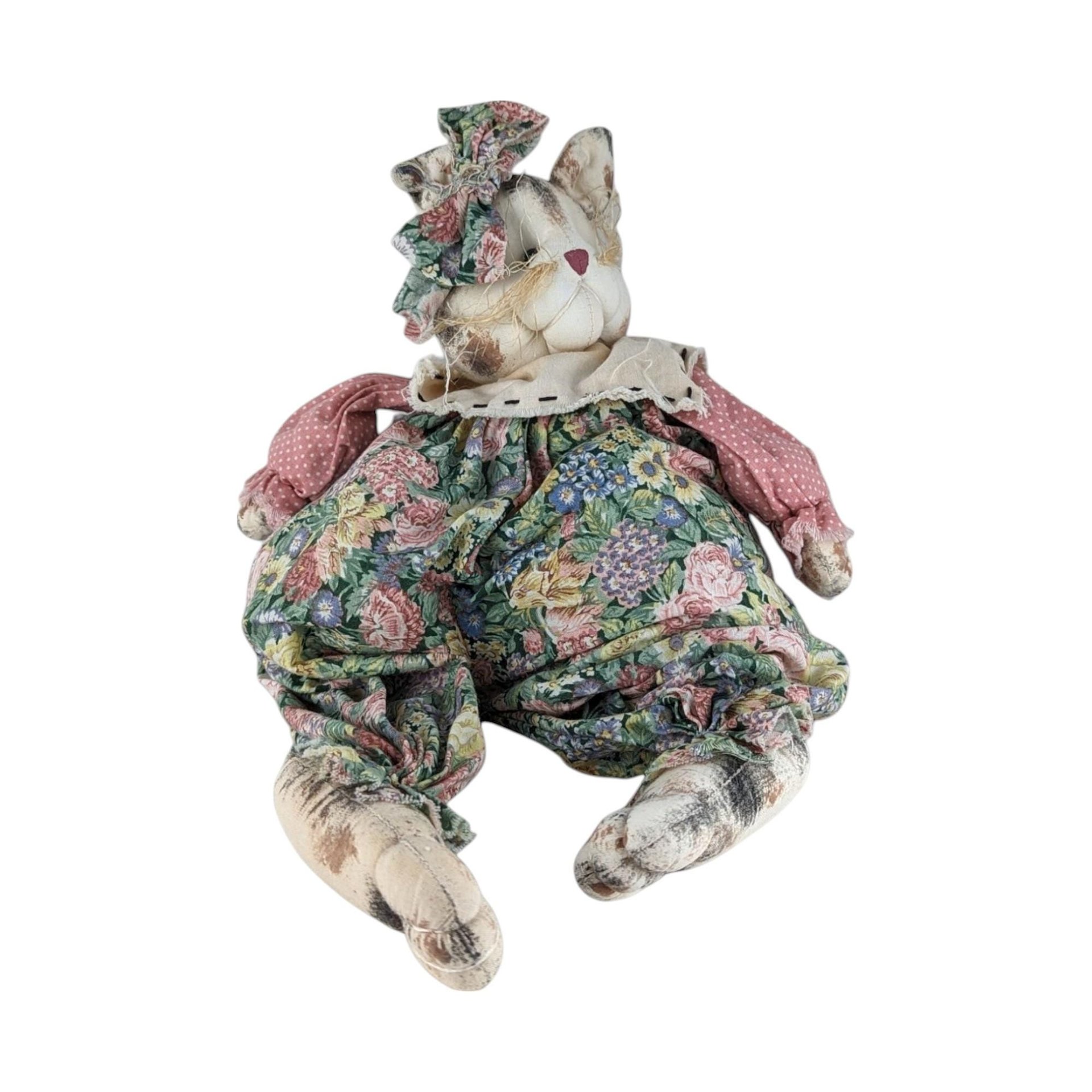 Vintage Feline Charm Plush Cat Duo