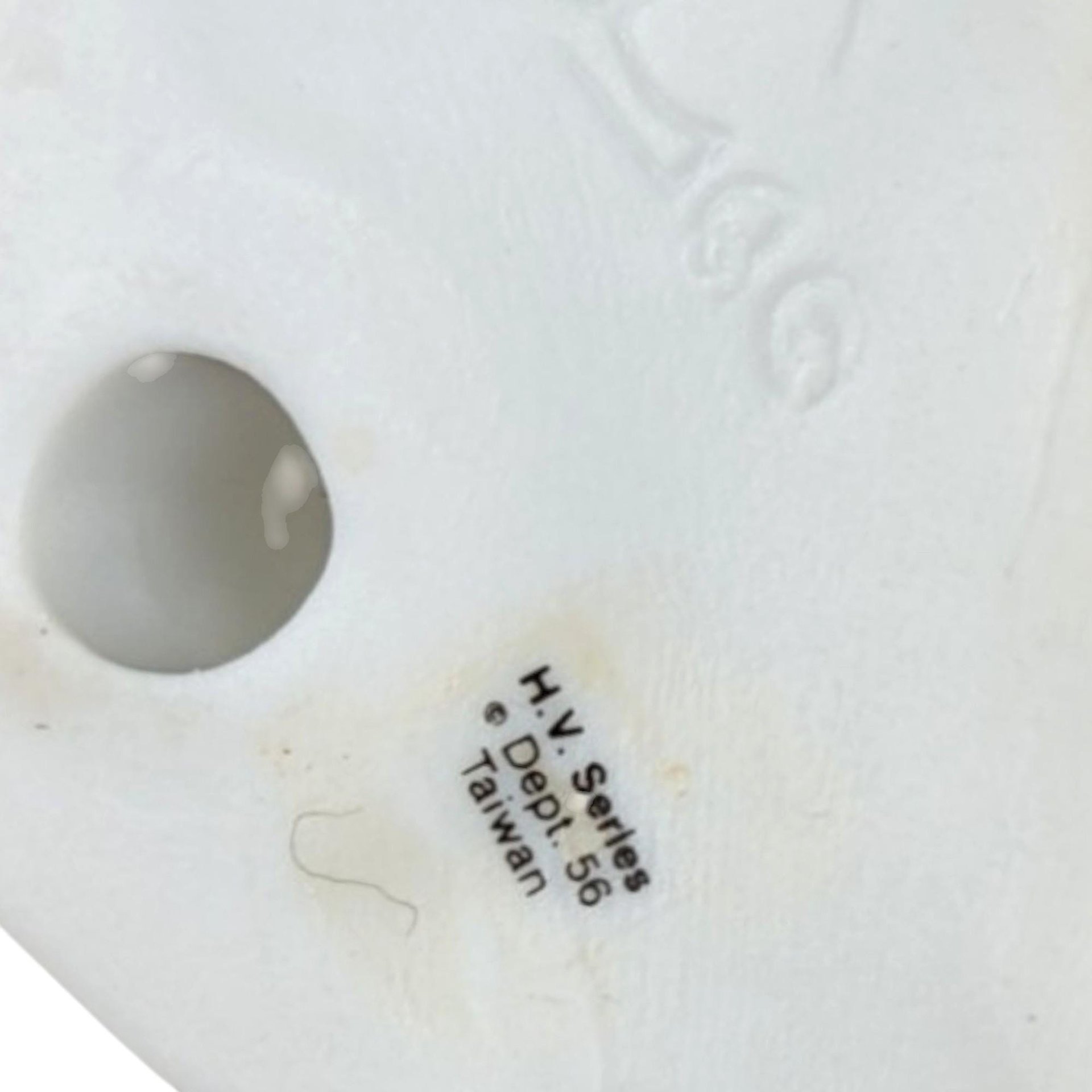 Dept. 56 Heritage Village Accessory Collection