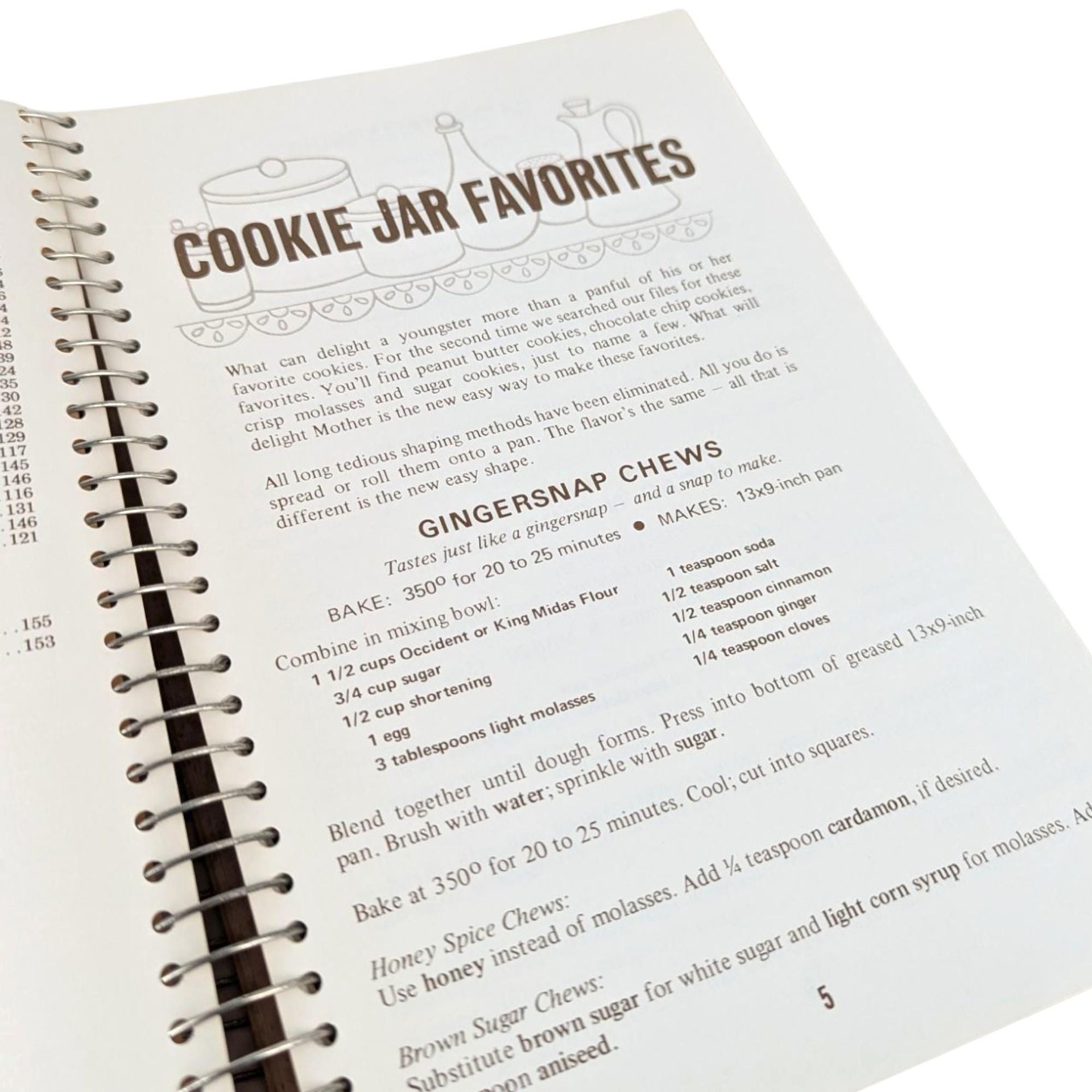 Vintage Occident King Midas Collector's Bake Book