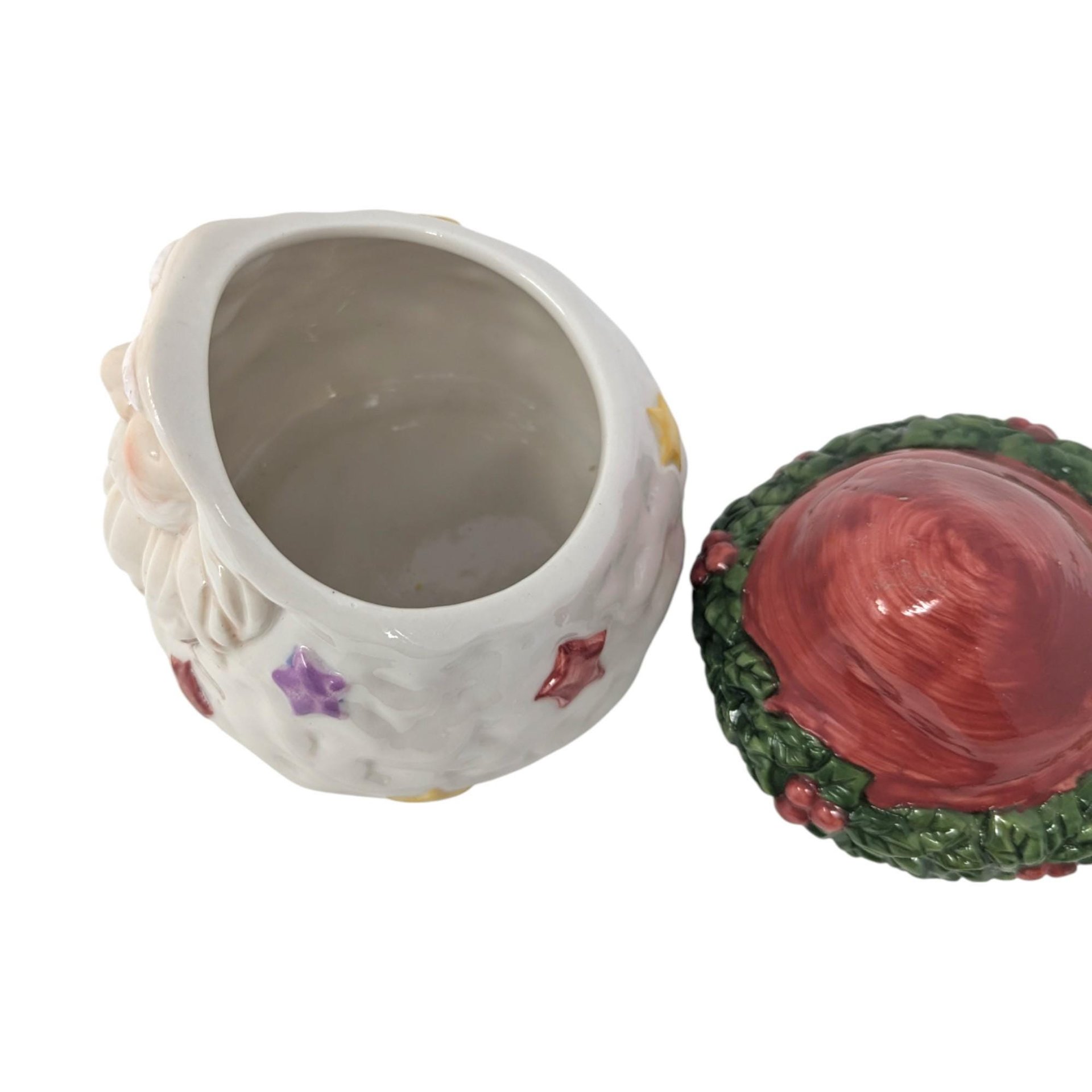 2000 Enesco Ceramic Santa Claus Covered Jar