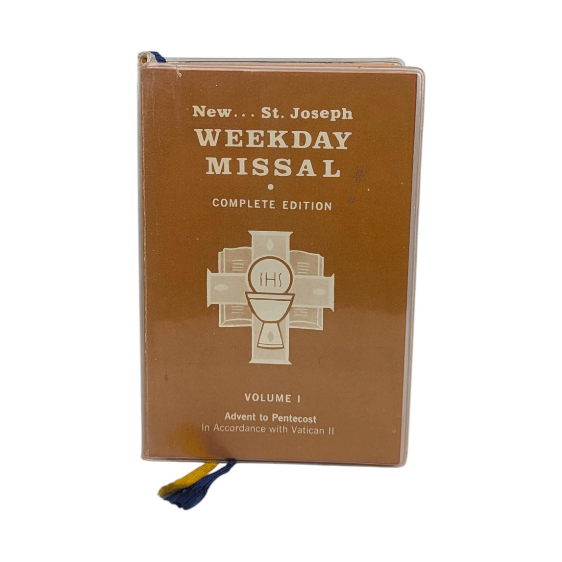 1975 New St. Joseph Weekday Missal Softcover Book
