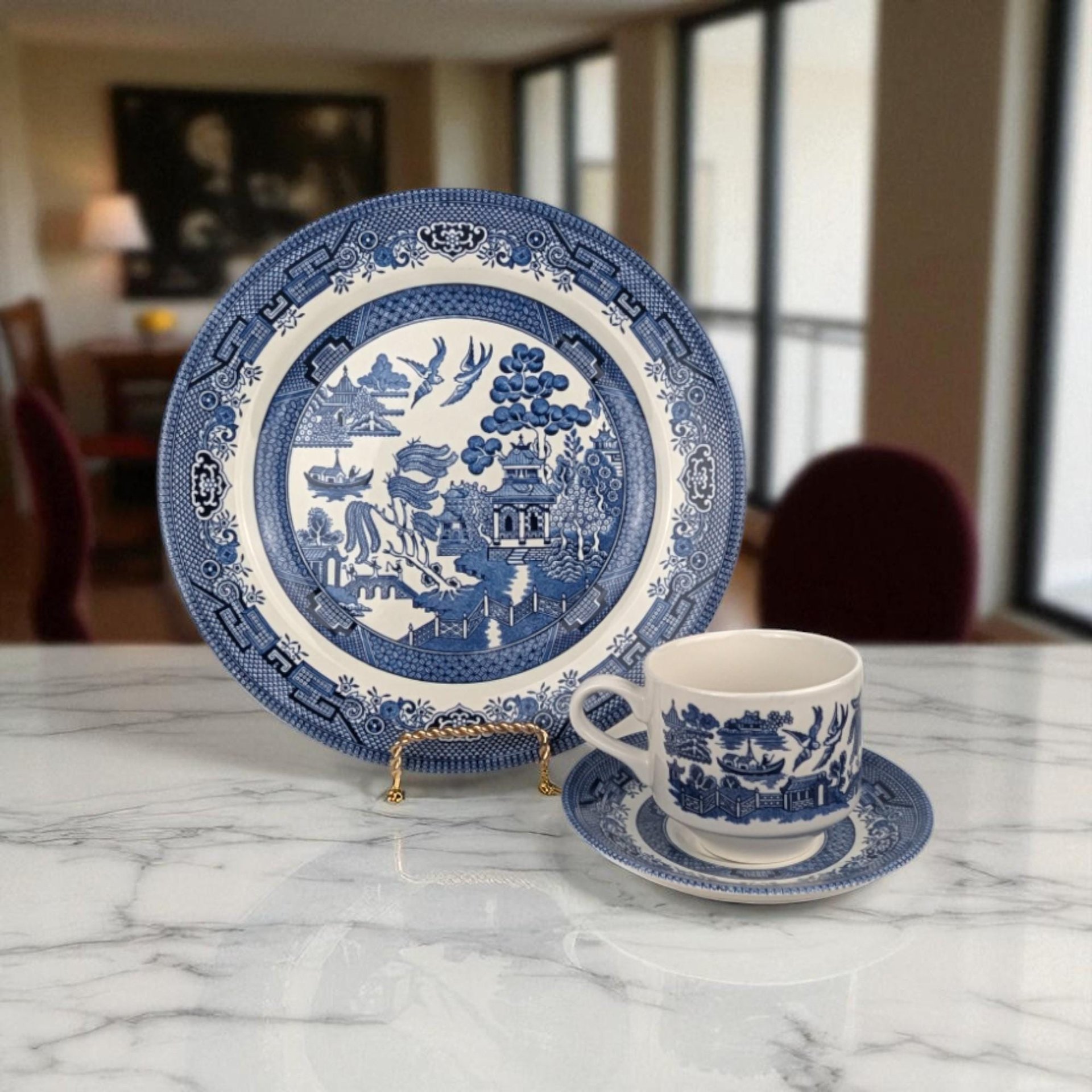 Vintage Churchill Classic Blue Willow 3 Piece Ceramic Set