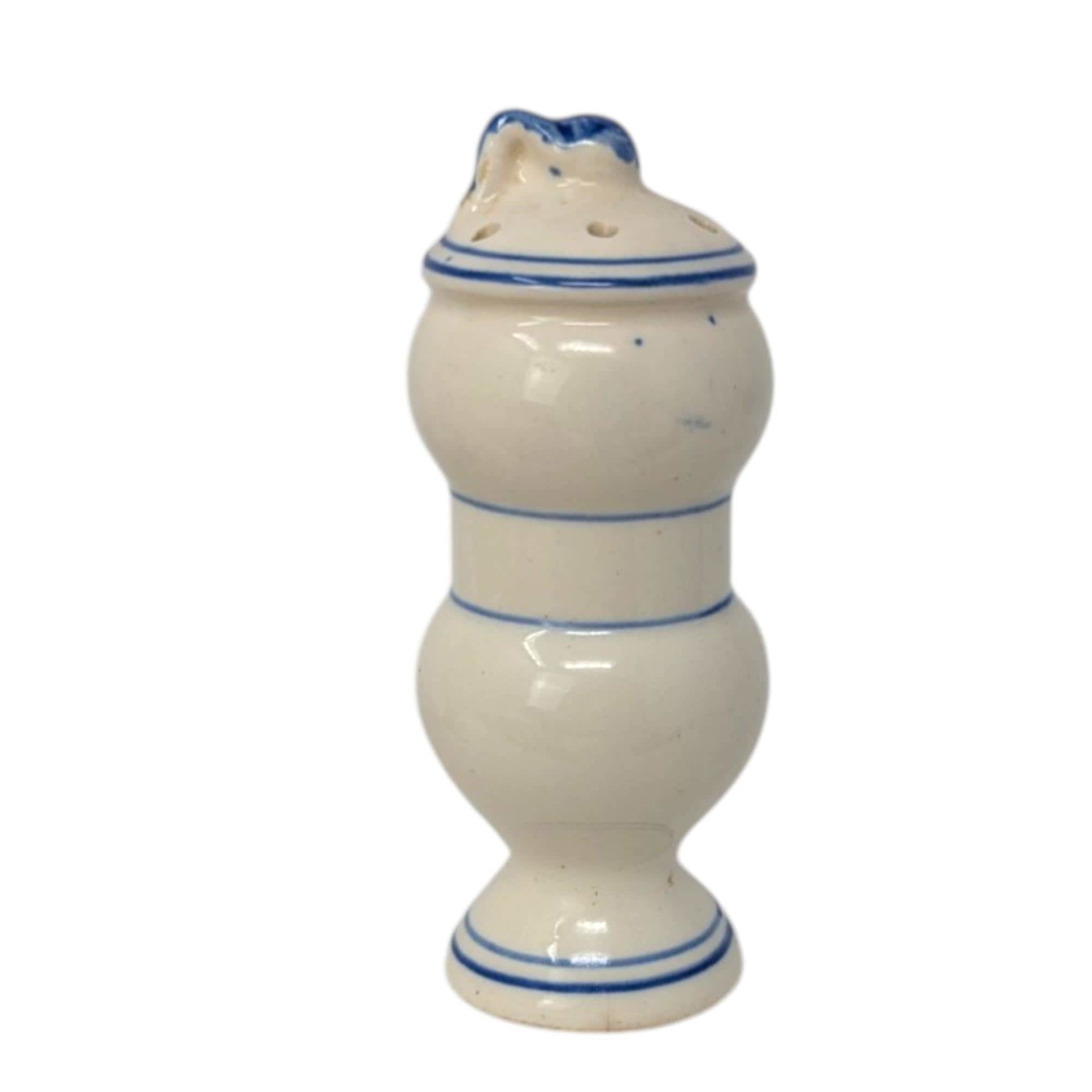 Watkins Blue Onion Salt Pepper Set