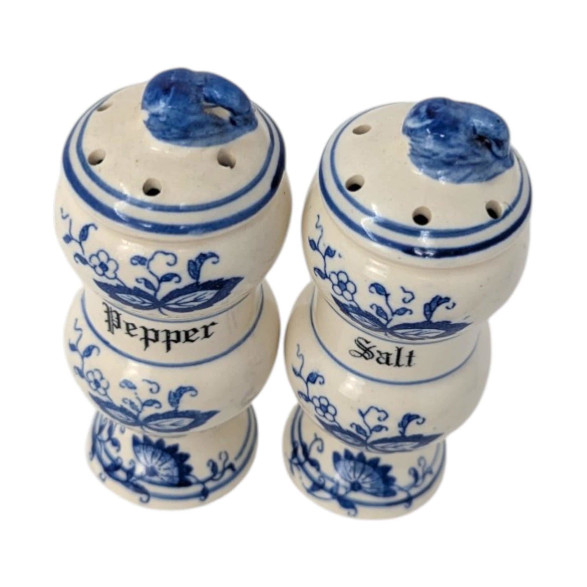 Watkins Blue Onion Salt Pepper Set