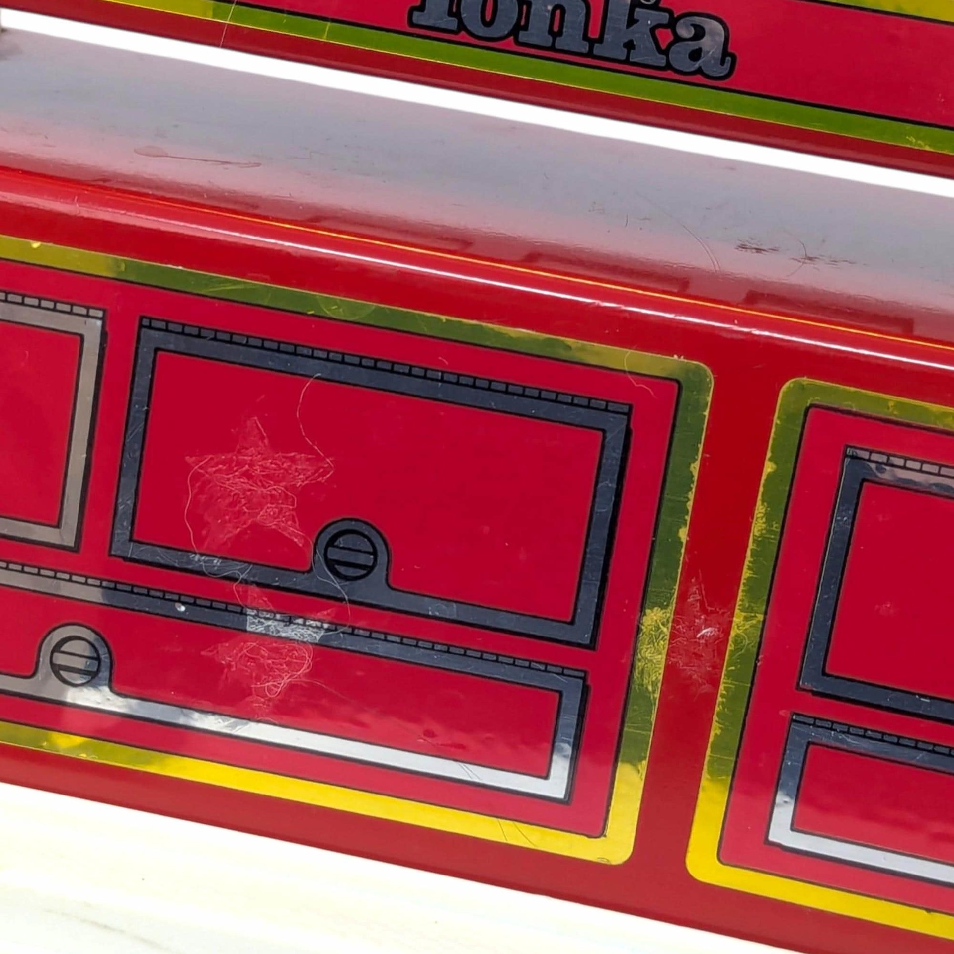 Vintage Tonka Red Hook and Ladder Fire Truck 2 Piece 33 Inch Working Ladder