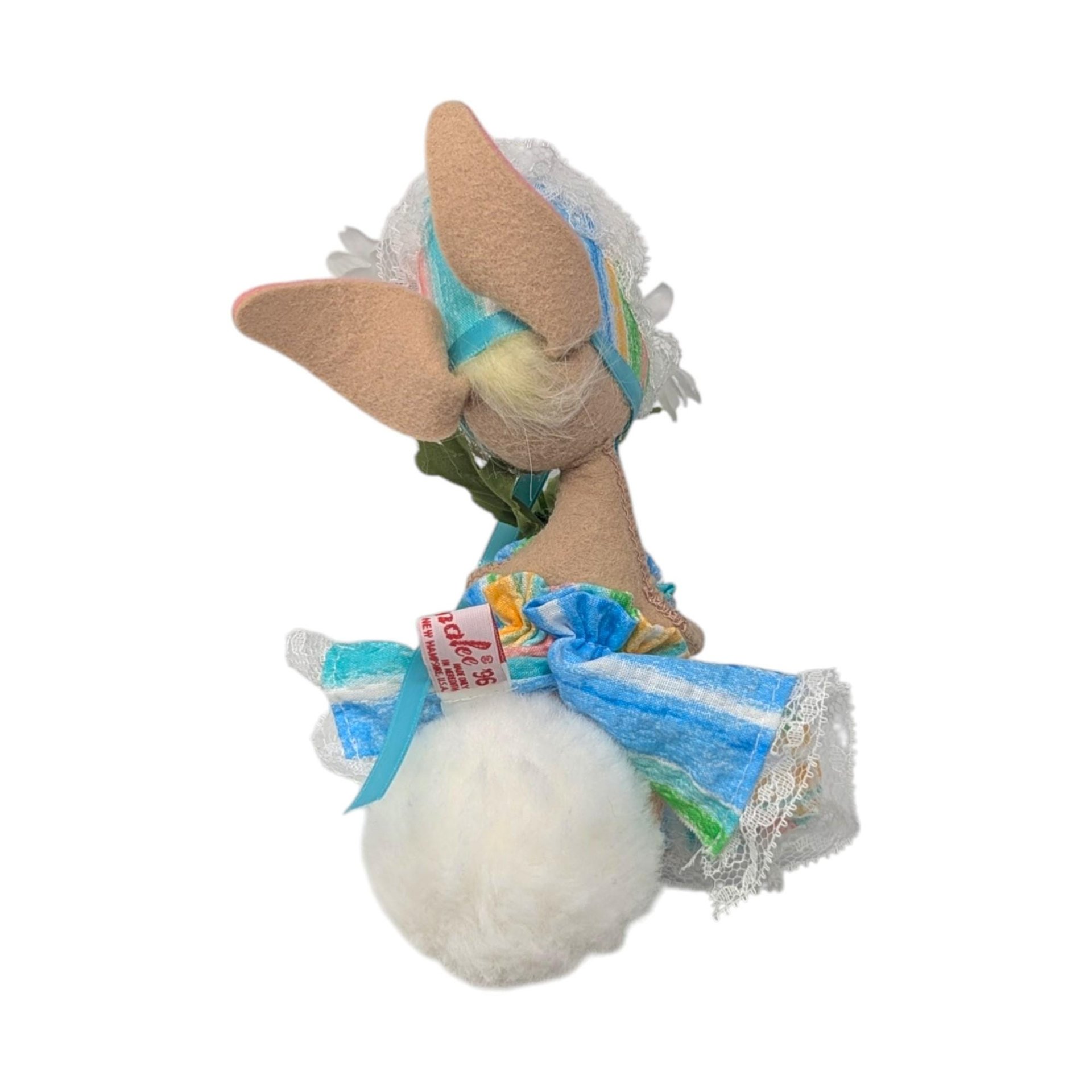 1996 Annalee Spring Daisy Girl Bunny