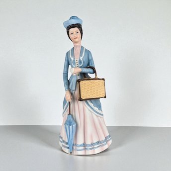 1979 Avon Mrs. Albee Award Figurine, Vintage Avon Collectible, Woman with Hat and Bag, Sales Achievement Award, Ceramic Figurine