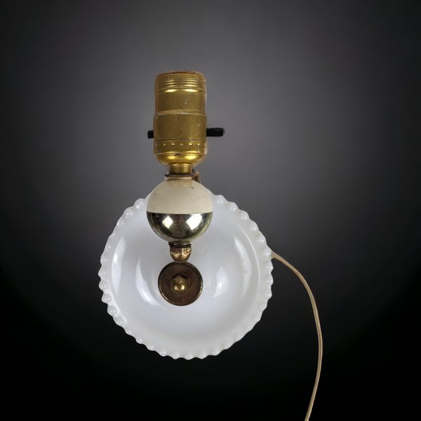Elegant Vintage Milk Glass Sconce Wall Lamp - Timeless Wall Lighting