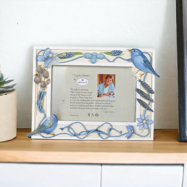 Vintage Marjolein Bastin Bluebird 4x6 Picture Frame: A Charming Accent for Your Memories