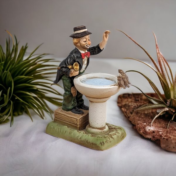 Melody in Motion "Willie The Conductor" Figurine