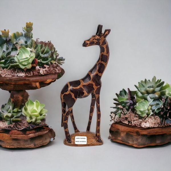 Vintage Hand-Carved Wooden Giraffe Figurine - Artisanal African Safari Decor