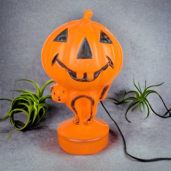 Vintage Jack-o'-Lantern on Cat Blow Mold with Light: Spooktacular Halloween Decor