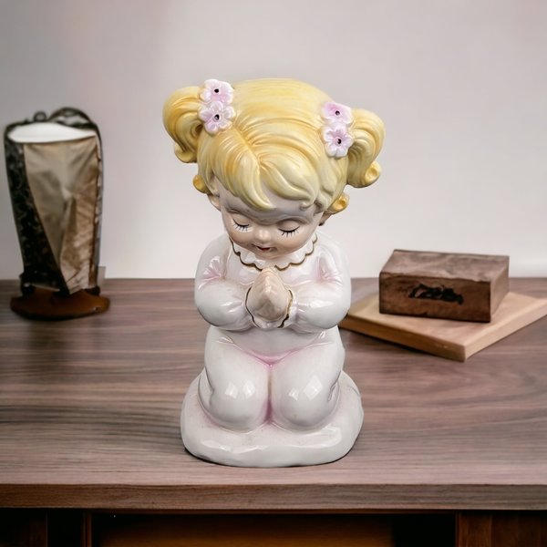 Vintage 1985 Lefton Porcelain Girl Praying Night Light 04860